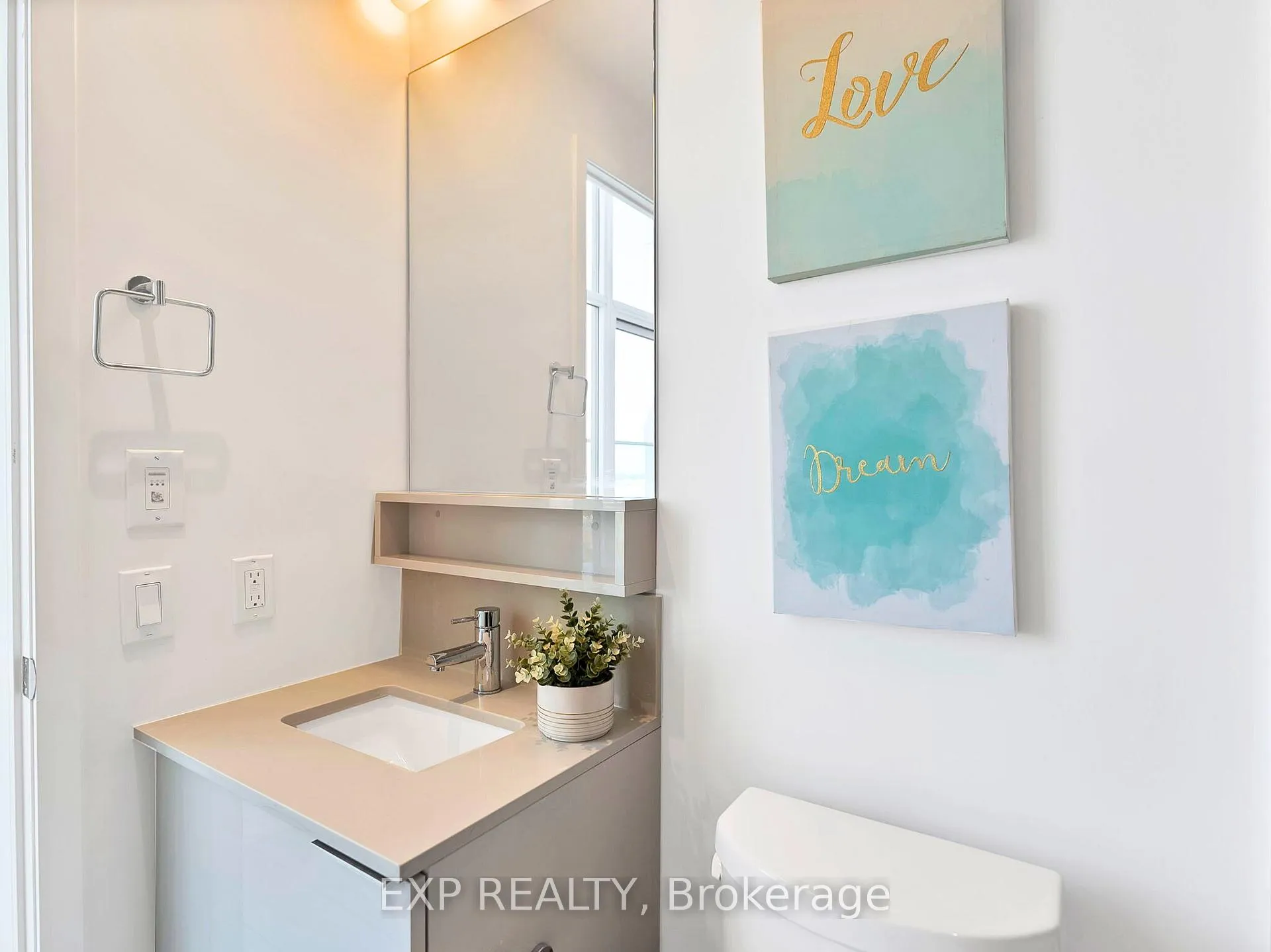 Photo 22 of Unit Unit 811, 950 Portage Parkway, Vaughan, Vaughan Corporate Centre — HOMEH