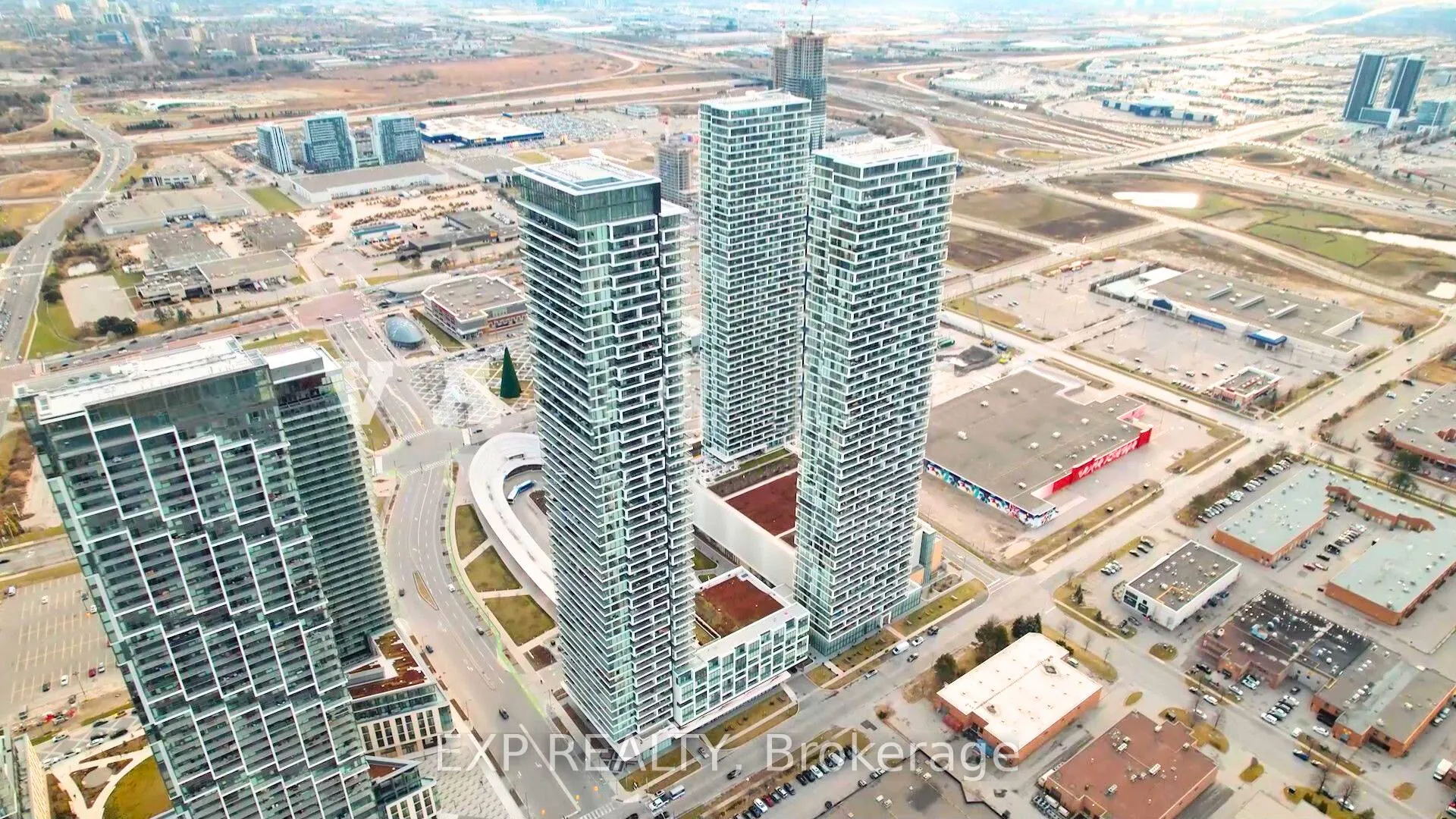 Photo 27 of Unit Unit 811, 950 Portage Parkway, Vaughan, Vaughan Corporate Centre — HOMEH