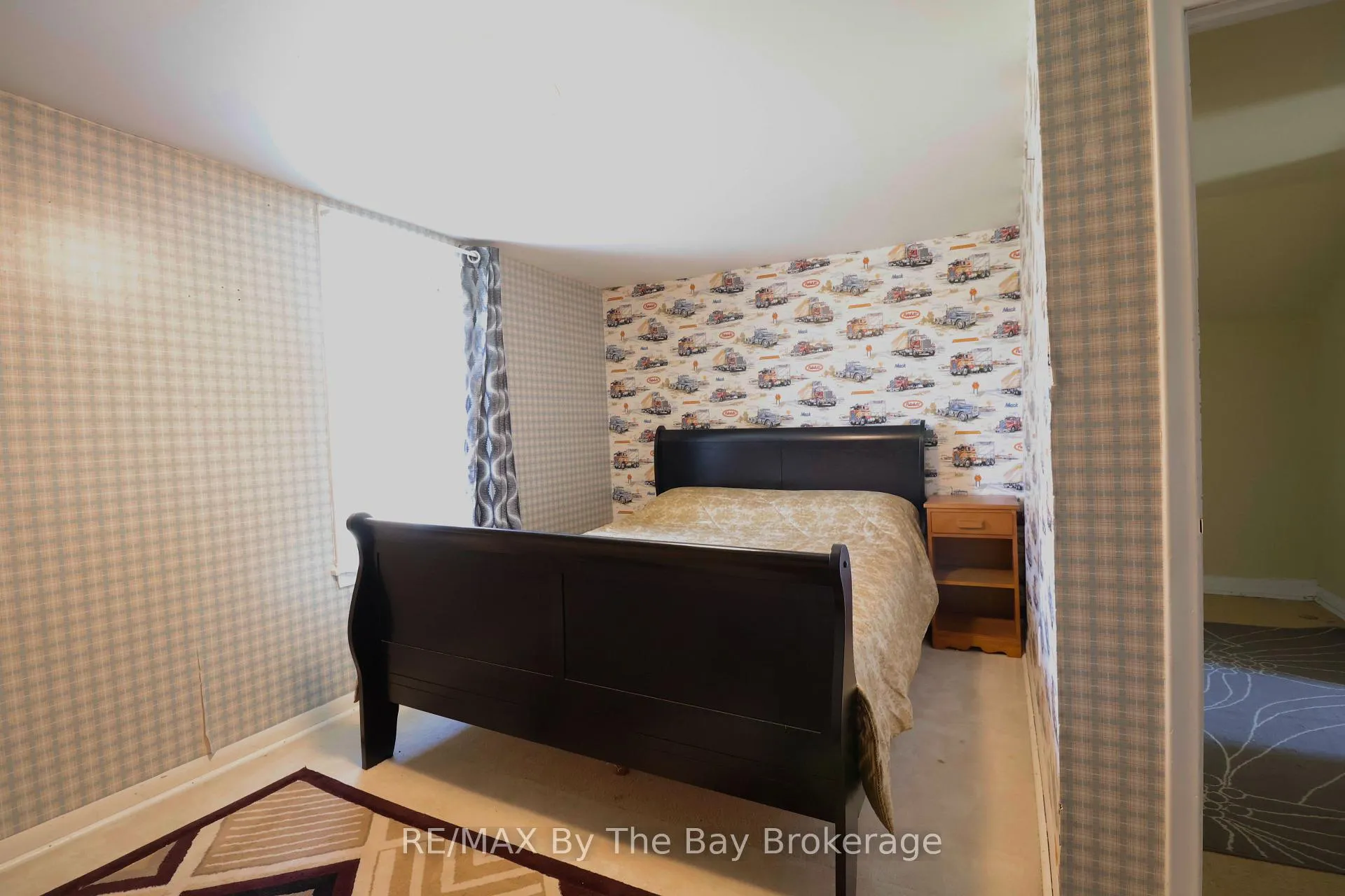 Photo 15 of 150 Daniel Street, Erin — HOMEH