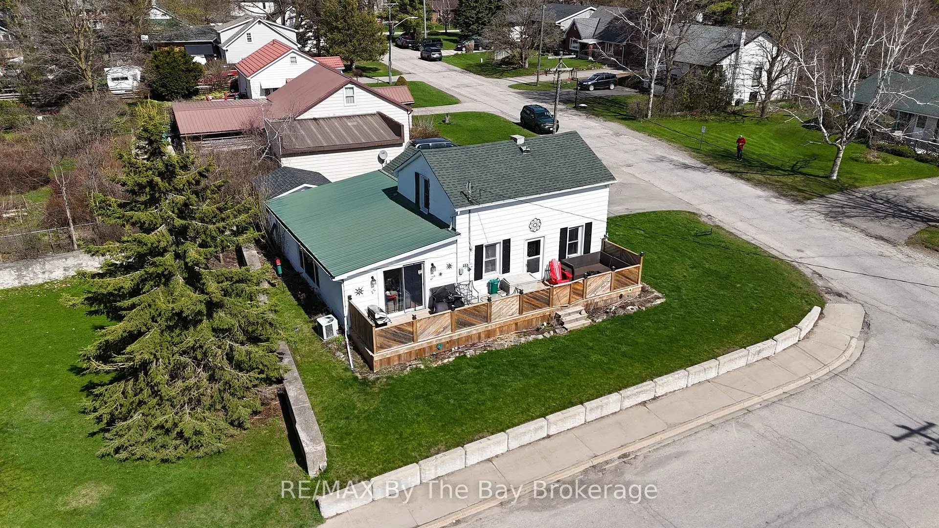 Photo 26 of 150 Daniel Street, Erin — HOMEH