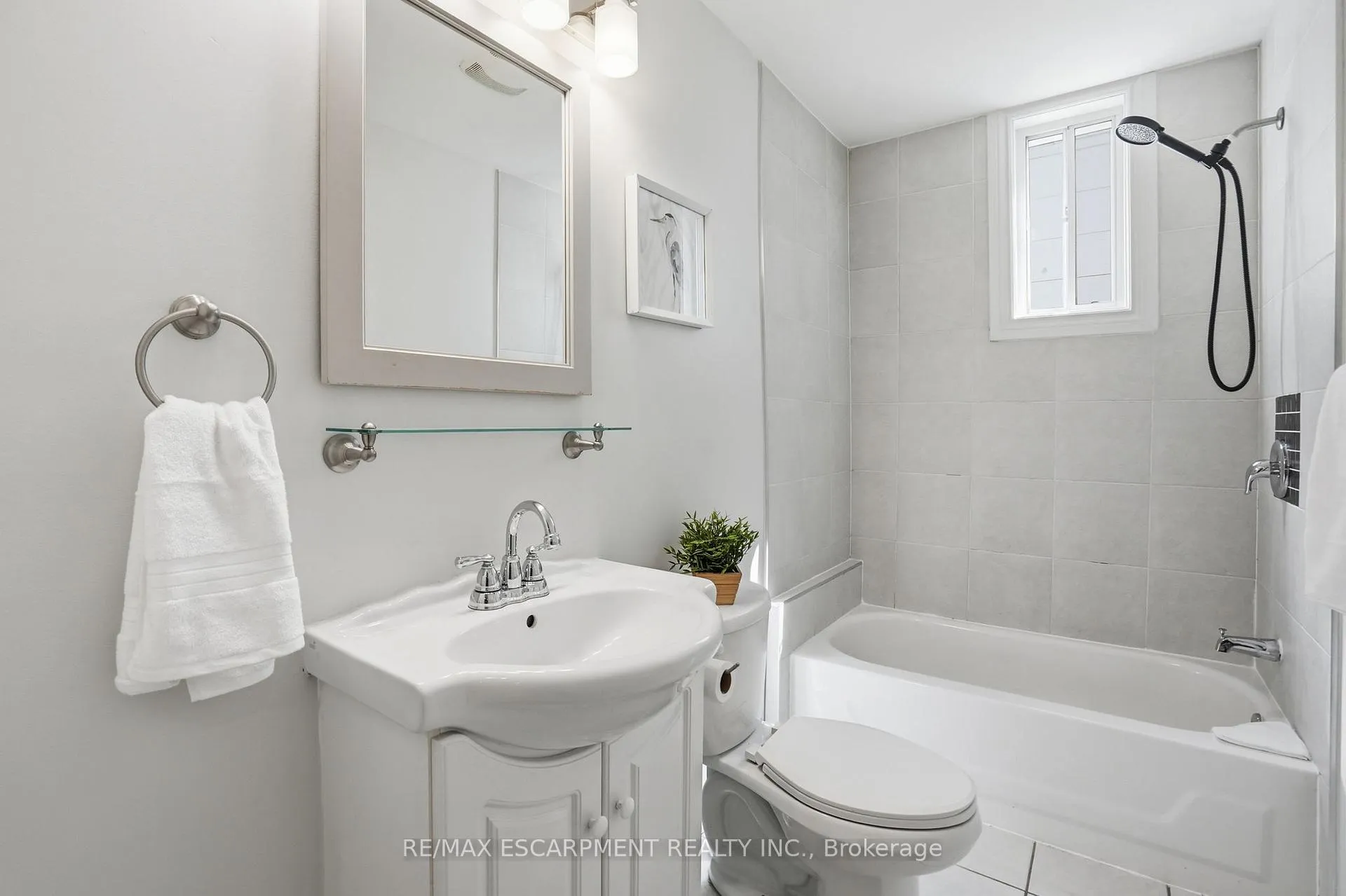 Photo 23 of 95 East 23rd Street, Hamilton, Eastmount — HOMEH