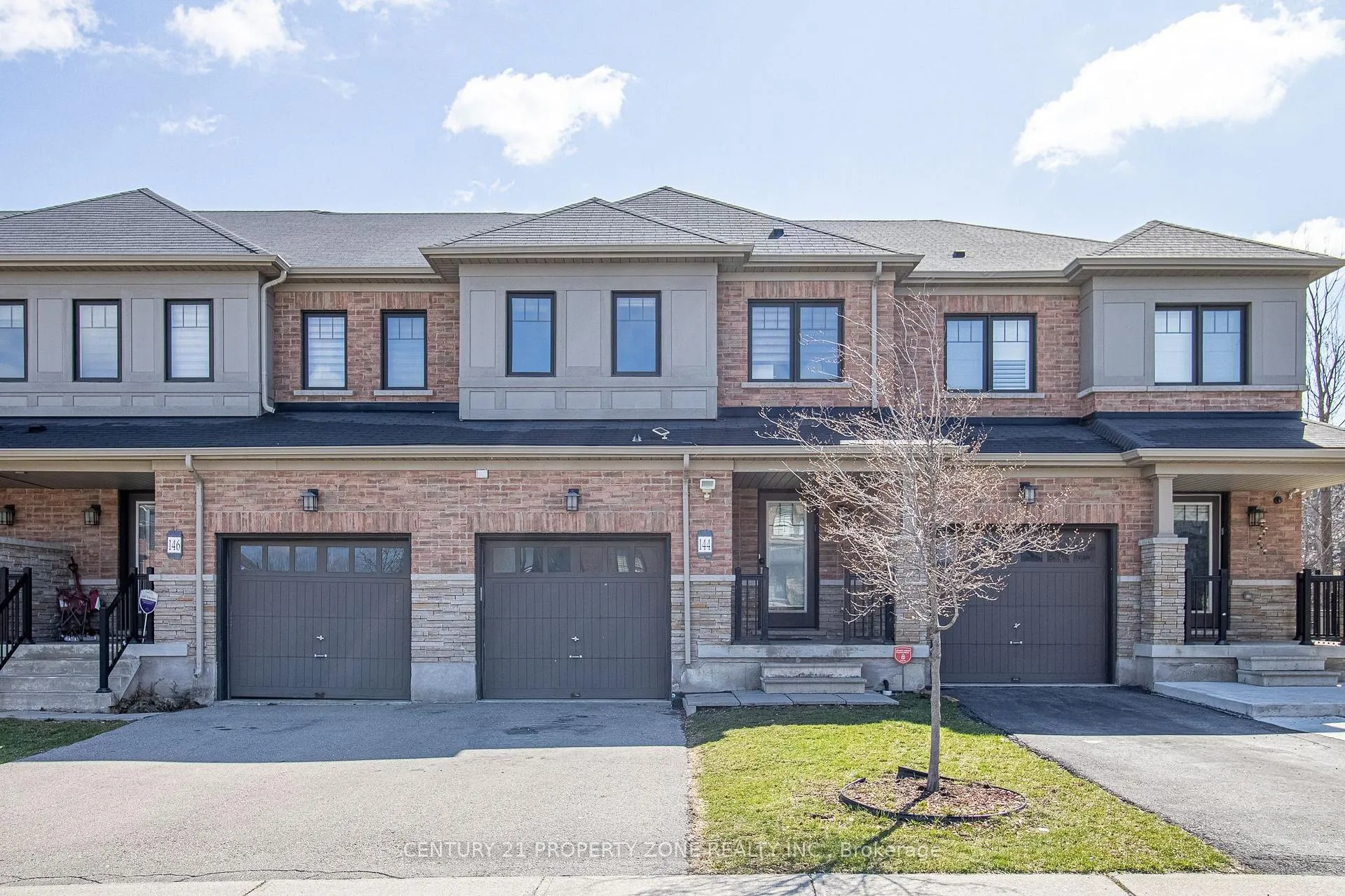 Photo 1 of 144 Crafter Crescent, Hamilton, Stoney Creek Mountain — HOMEH