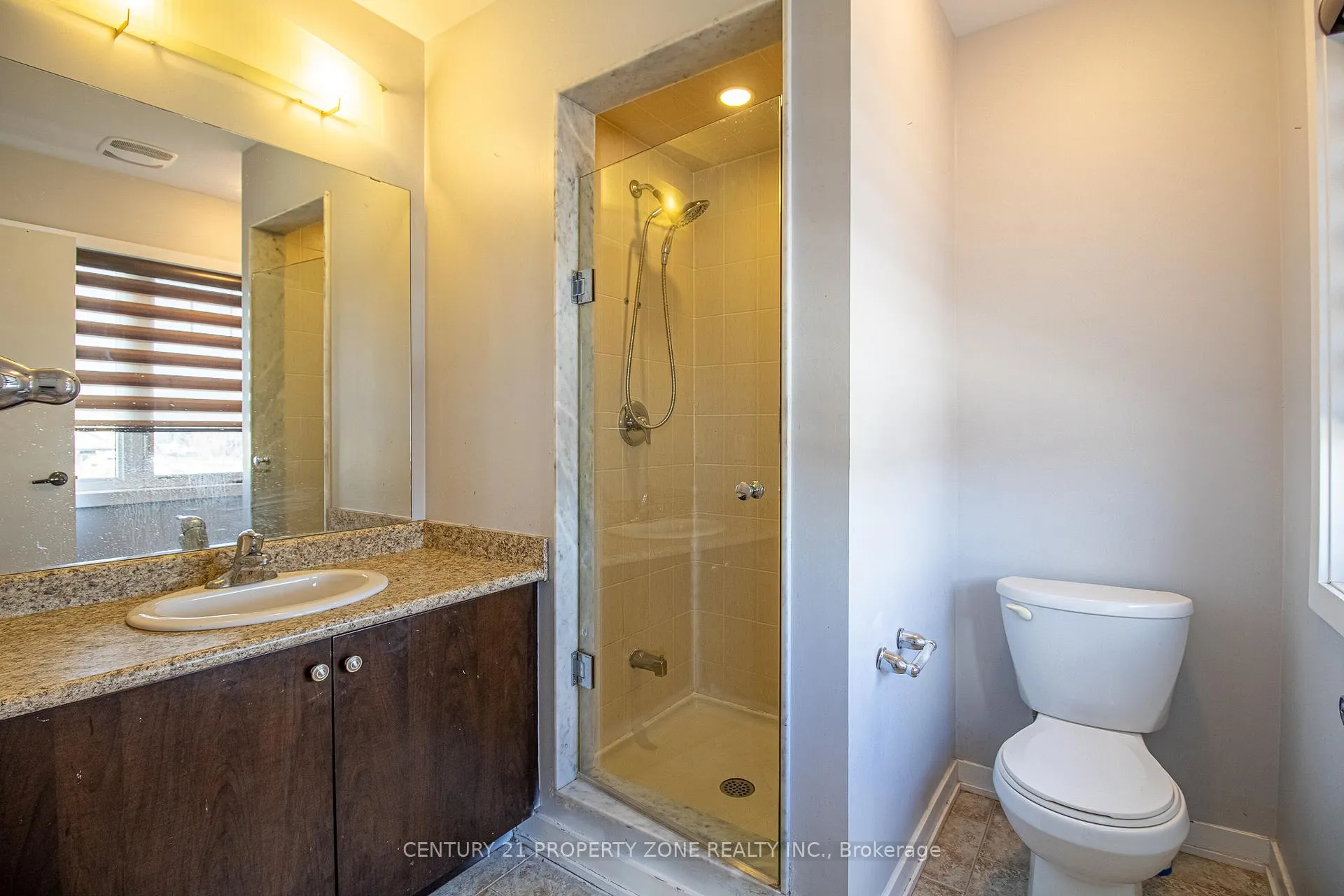 Photo 29 of 144 Crafter Crescent, Hamilton, Stoney Creek Mountain — HOMEH