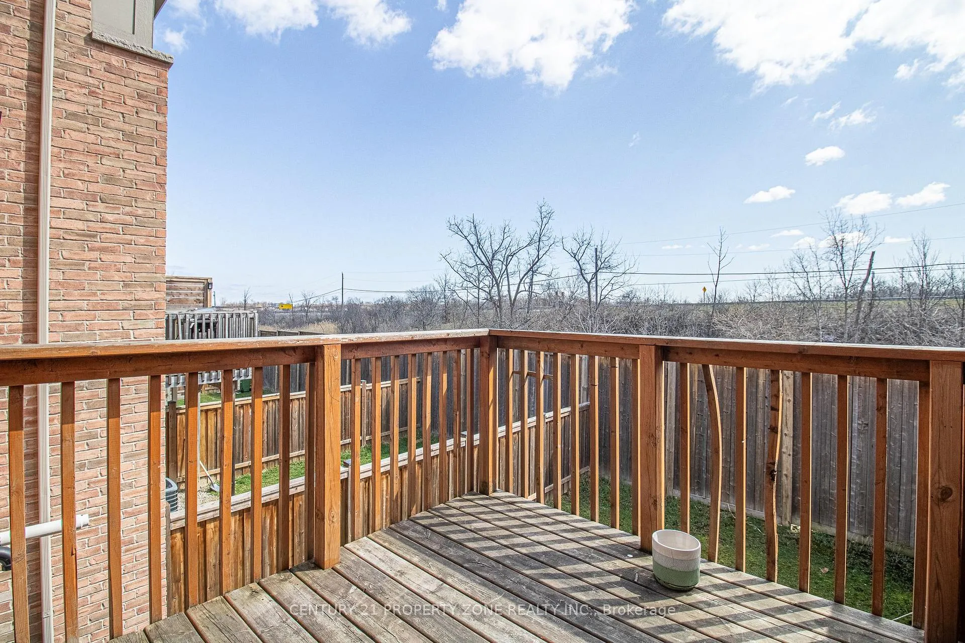 Photo 31 of 144 Crafter Crescent, Hamilton, Stoney Creek Mountain — HOMEH