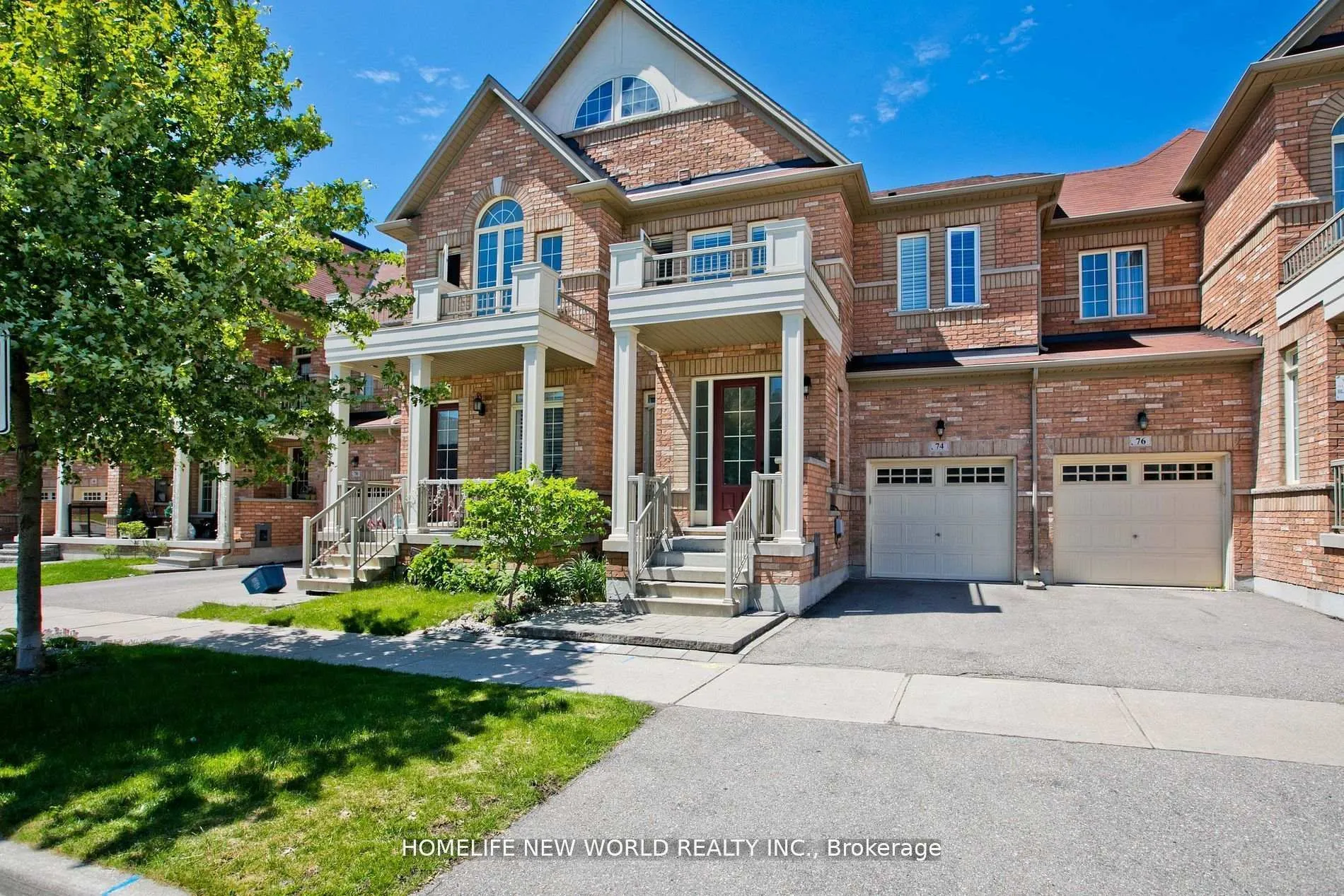 Photo 2 of 74 Brock Avenue, Markham, Berczy — HOMEH