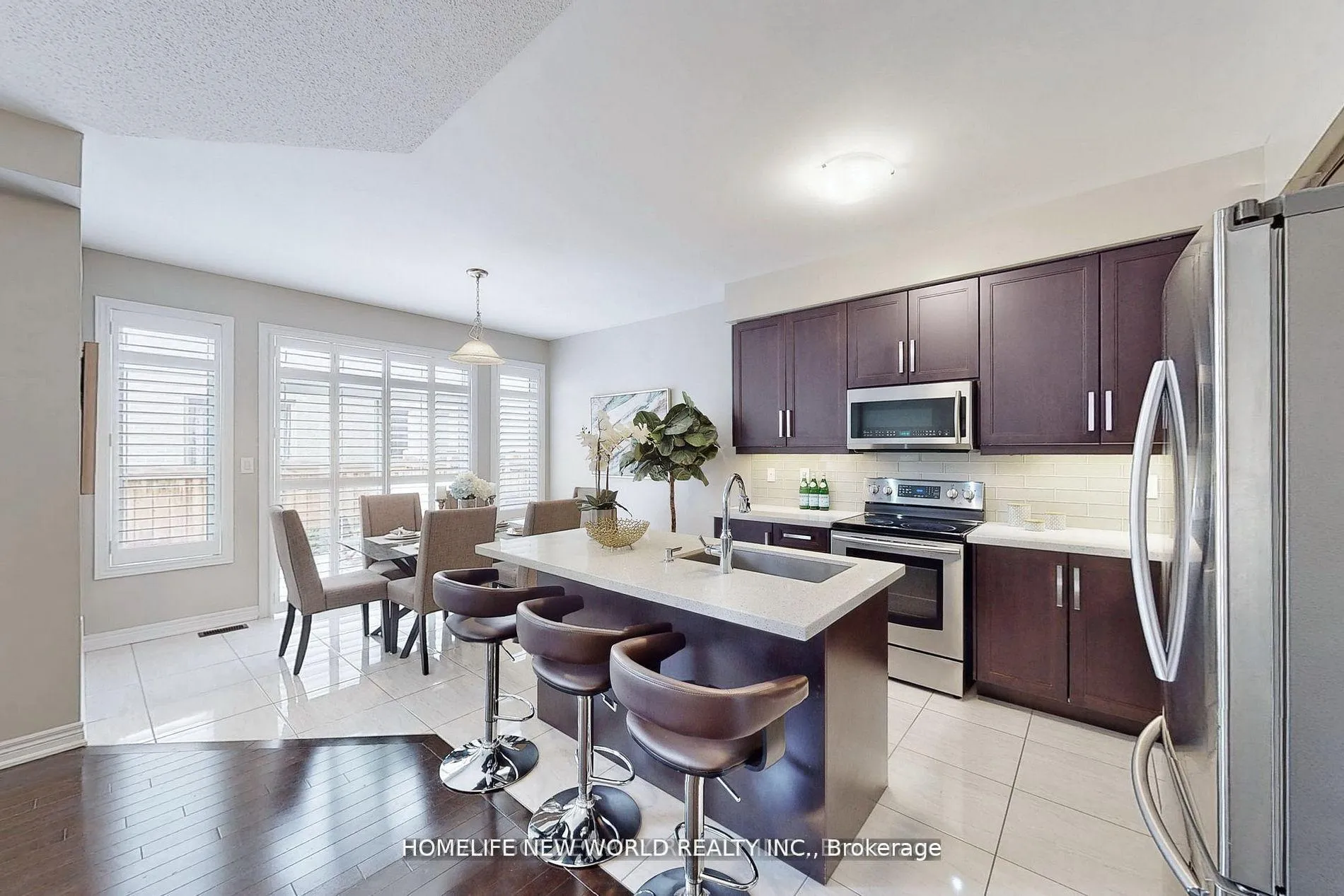 Photo 5 of 74 Brock Avenue, Markham, Berczy — HOMEH