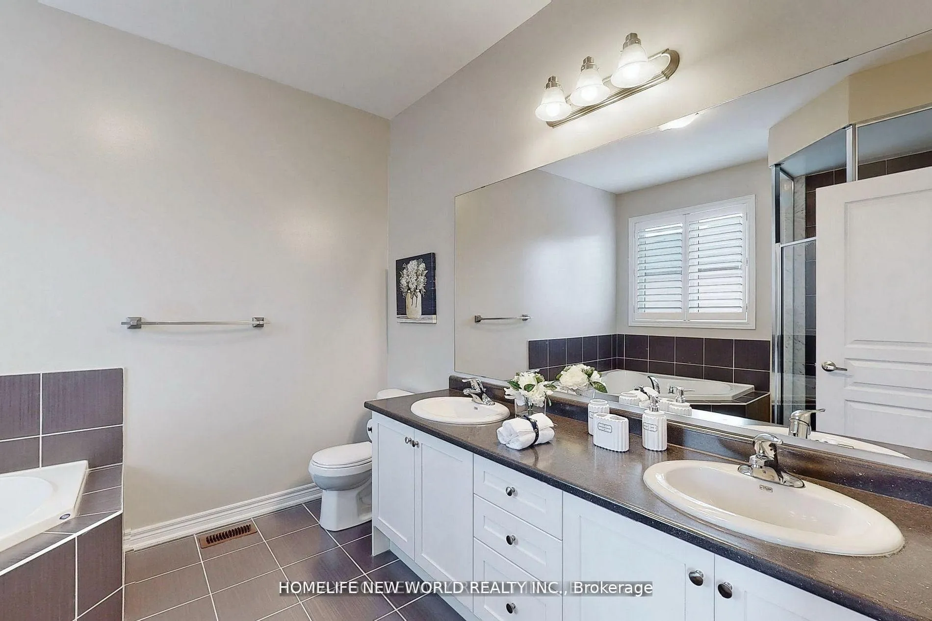 Photo 8 of 74 Brock Avenue, Markham, Berczy — HOMEH