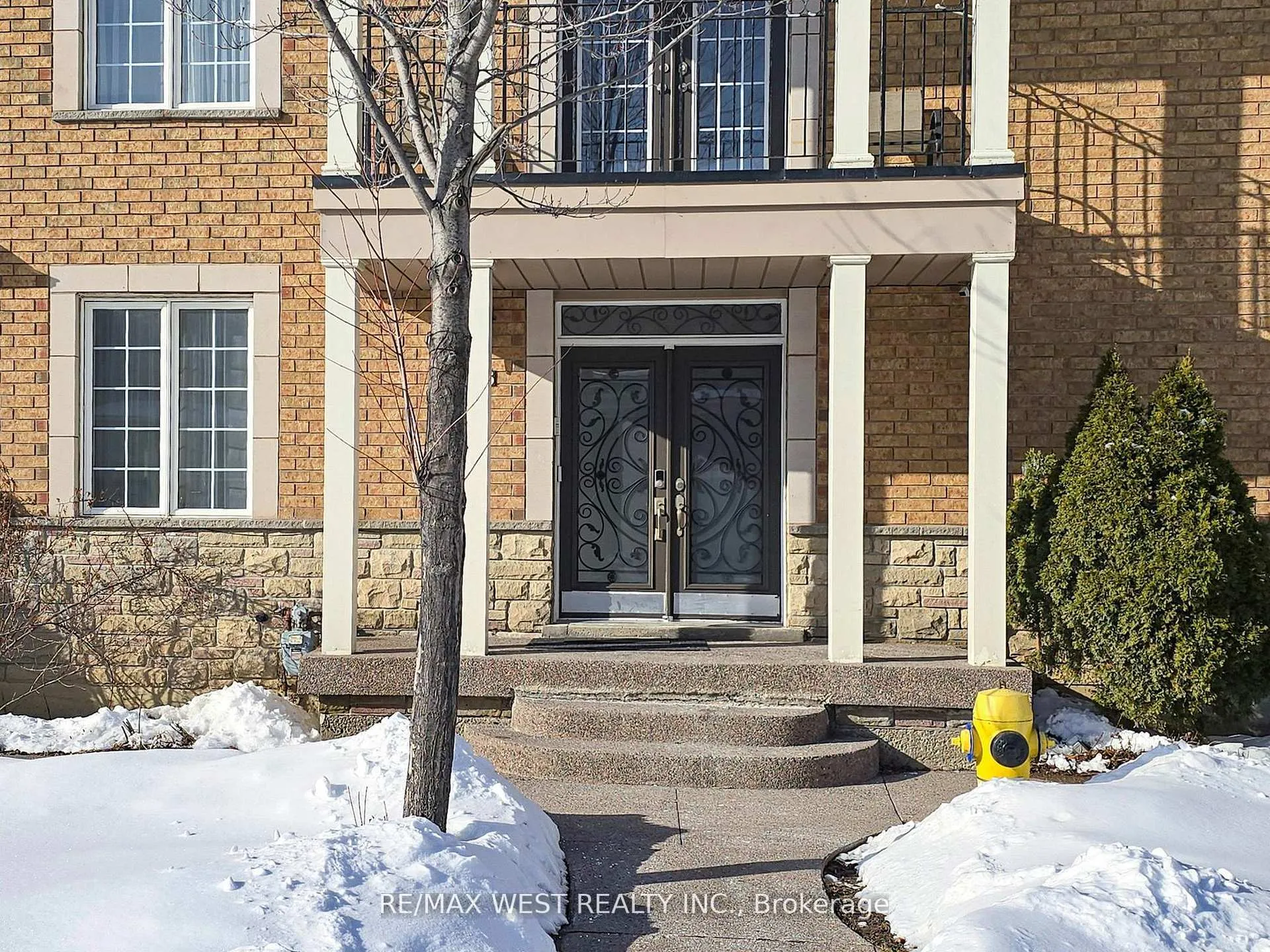 Photo 5 of 56 Planter Crescent, Vaughan, Vellore Village — HOMEH