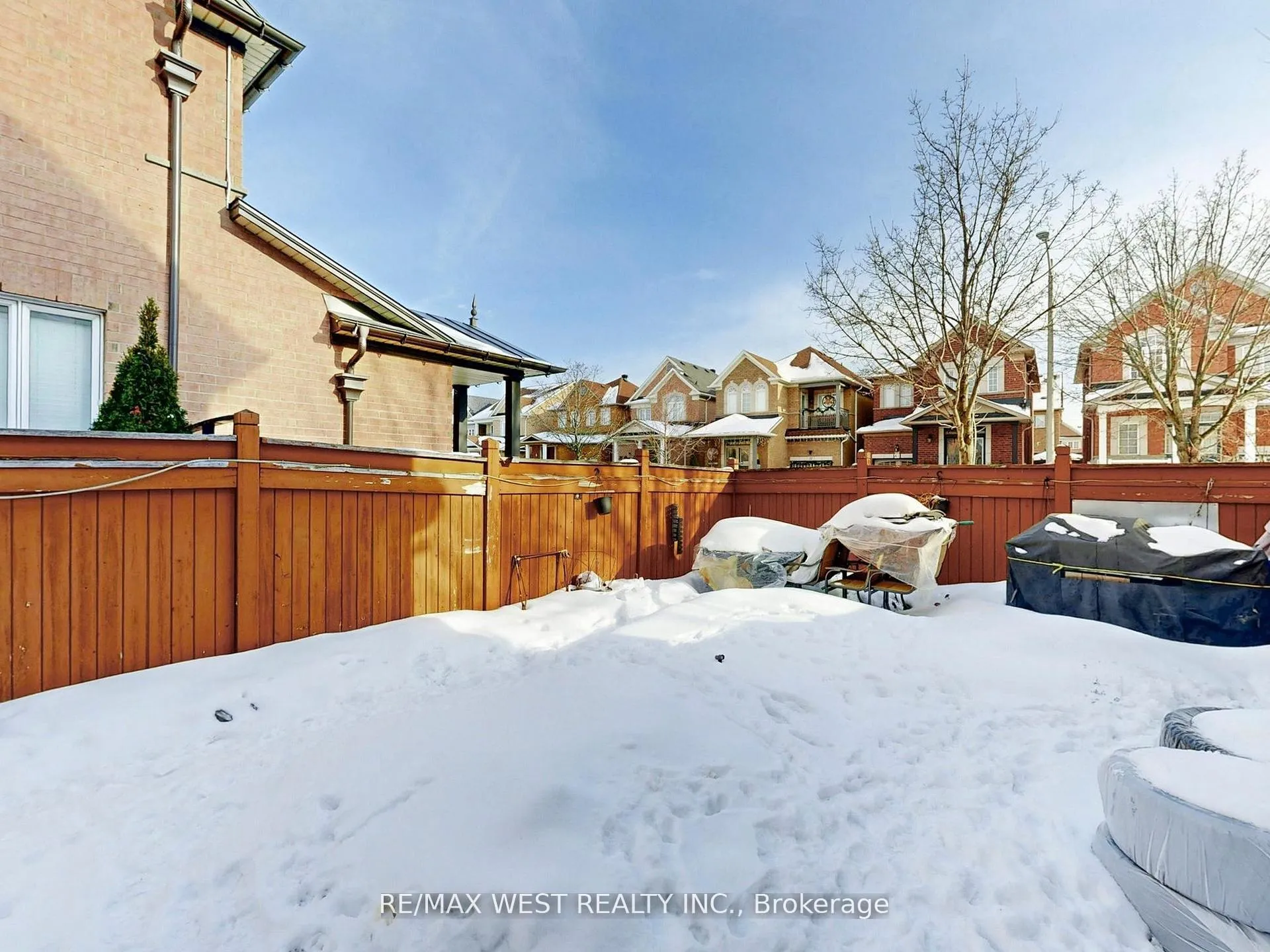 Photo 6 of 56 Planter Crescent, Vaughan, Vellore Village — HOMEH