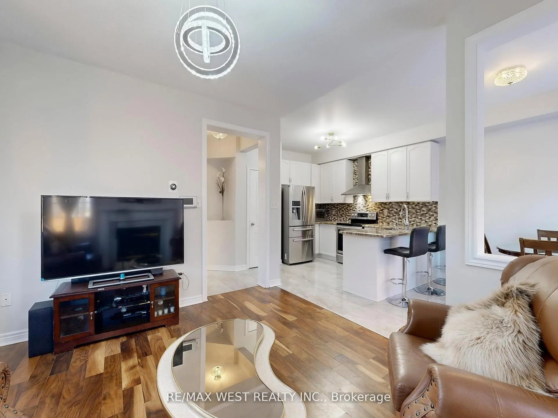 Photo 11 of 56 Planter Crescent, Vaughan, Vellore Village — HOMEH
