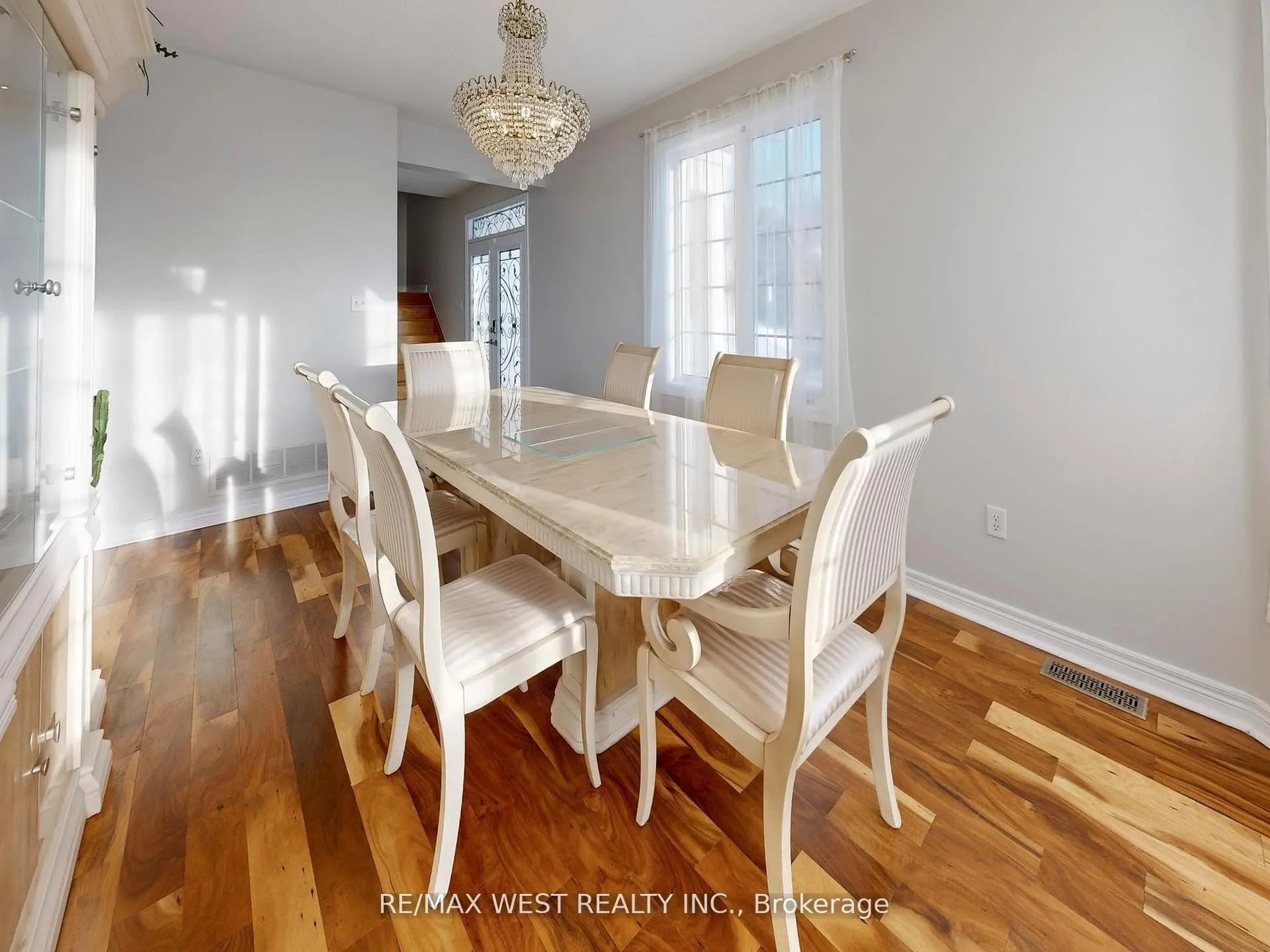 Photo 14 of 56 Planter Crescent, Vaughan, Vellore Village — HOMEH