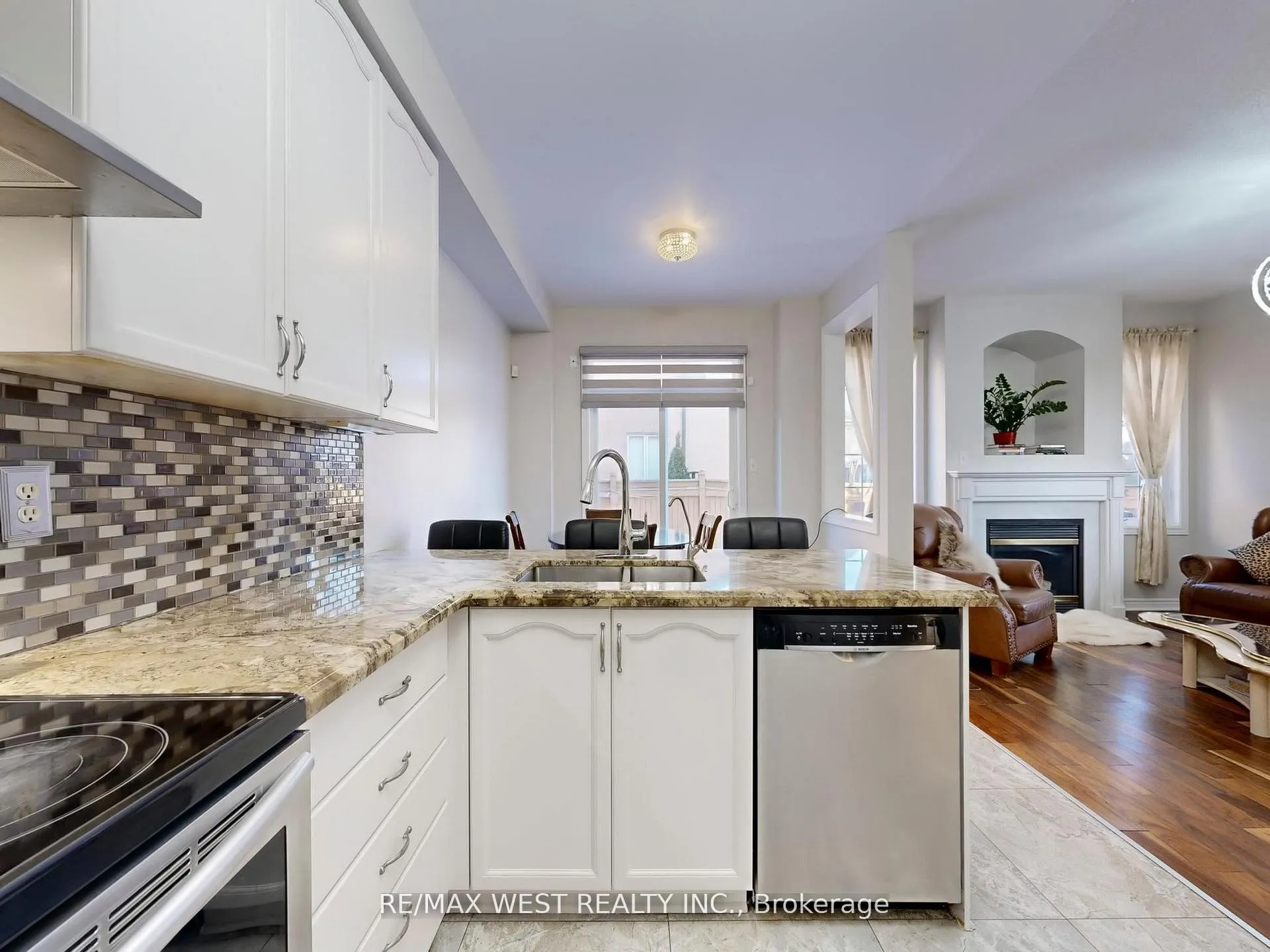 Photo 19 of 56 Planter Crescent, Vaughan, Vellore Village — HOMEH
