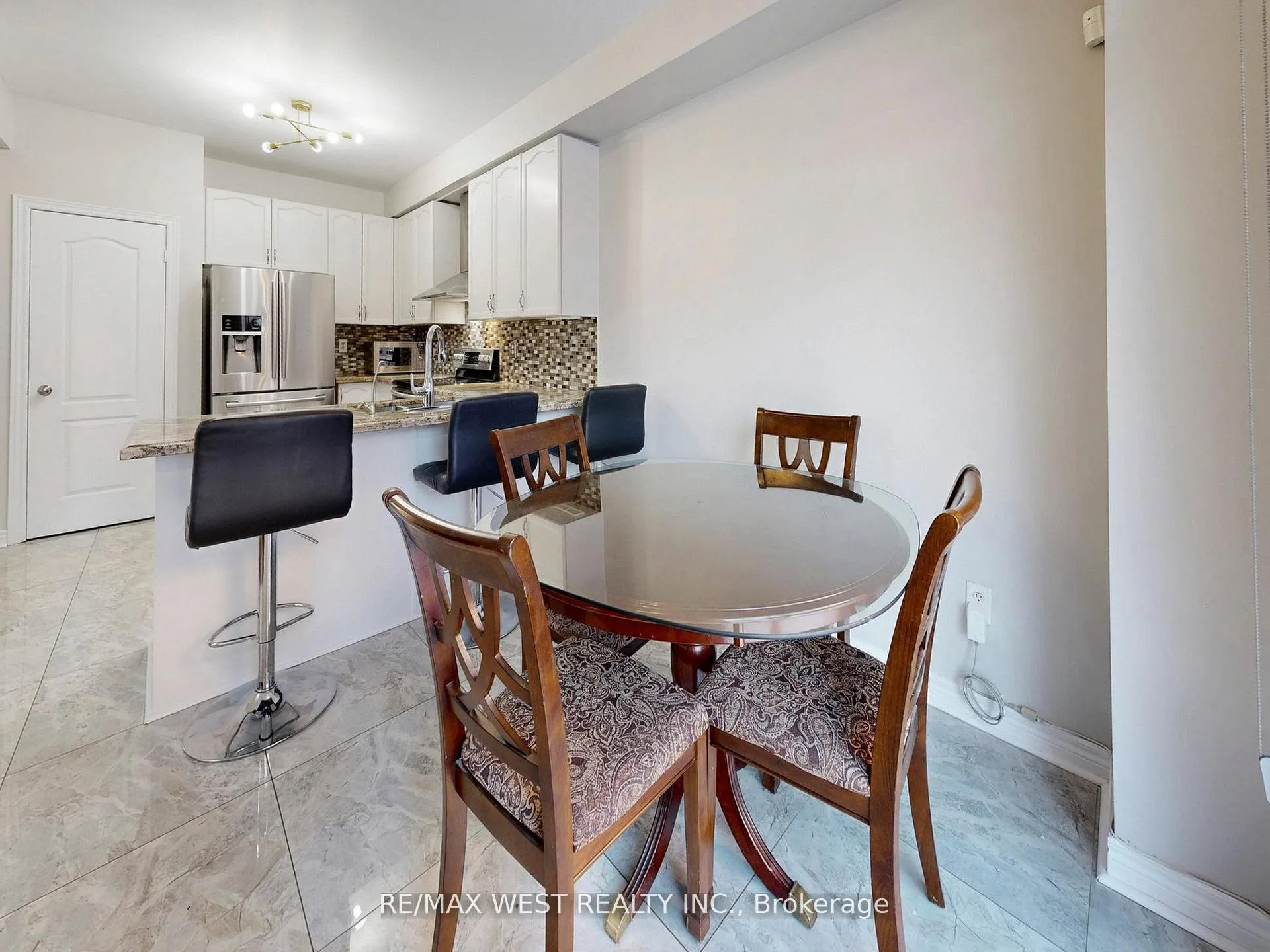 Photo 23 of 56 Planter Crescent, Vaughan, Vellore Village — HOMEH