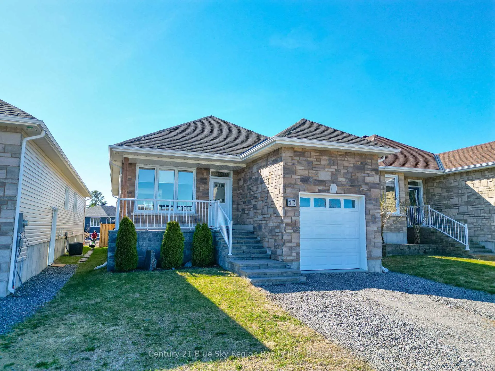 Front of 13 Frank Court