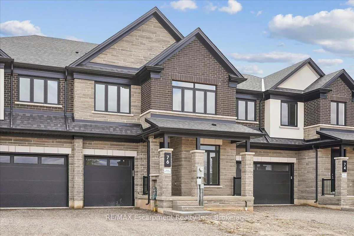 Photo 2 of 76 Valley Trail Place, Hamilton, Waterdown — HOMEH