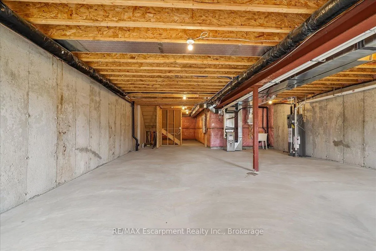Photo 38 of 76 Valley Trail Place, Hamilton, Waterdown — HOMEH