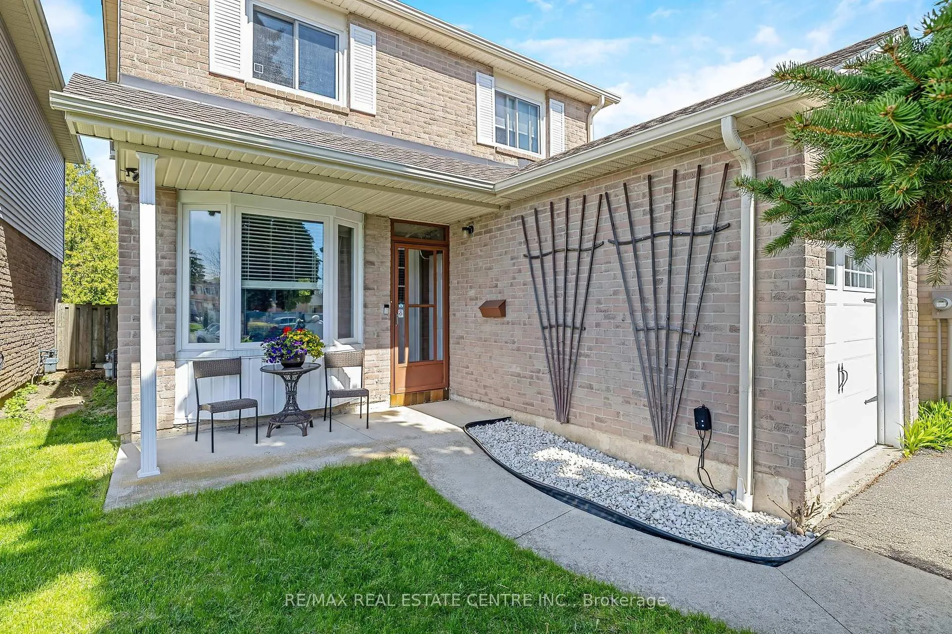 Photo 4 of 3145 Mccarron Crescent, Mississauga, Meadowvale — HOMEH