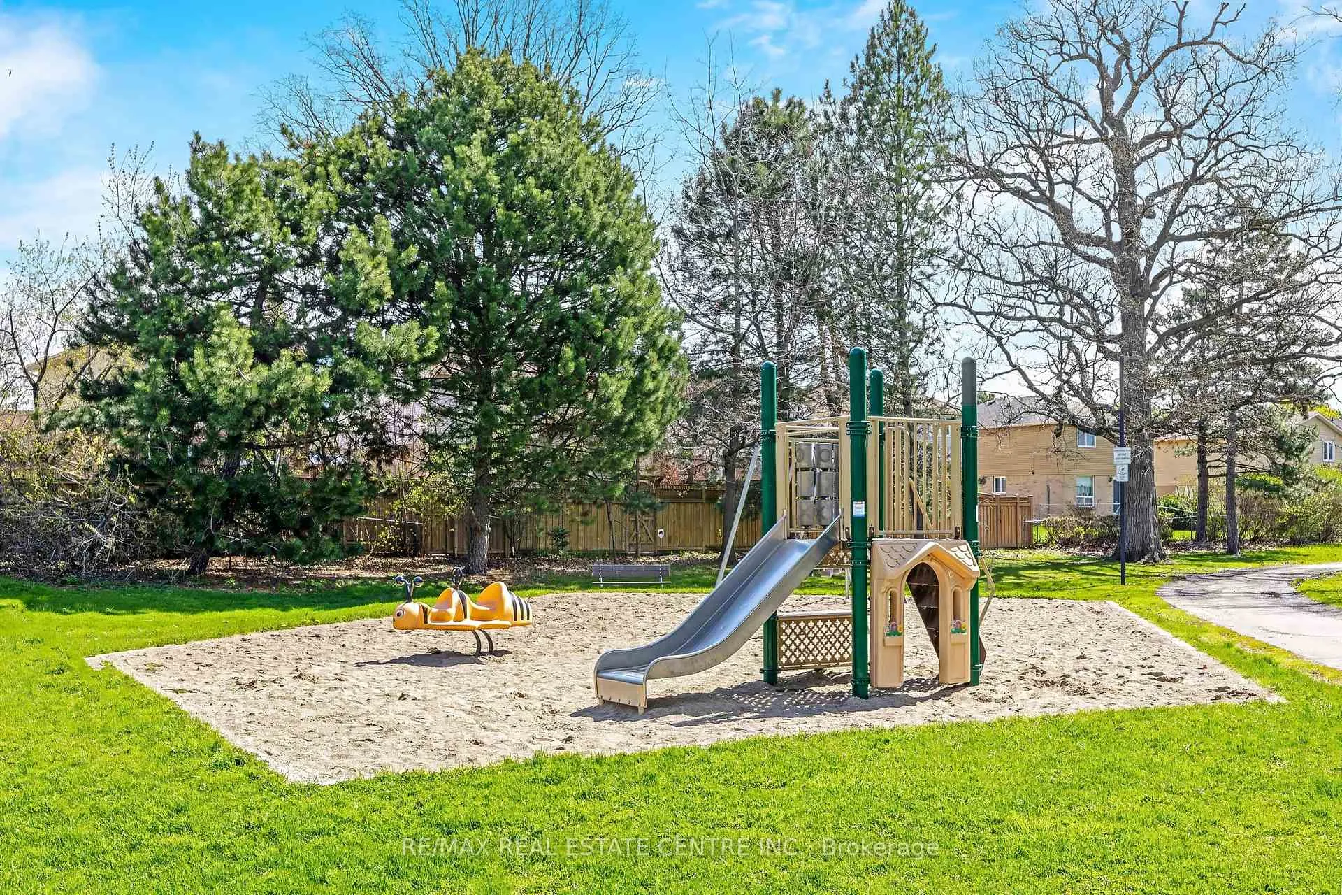 Photo 40 of 3145 Mccarron Crescent, Mississauga, Meadowvale — HOMEH