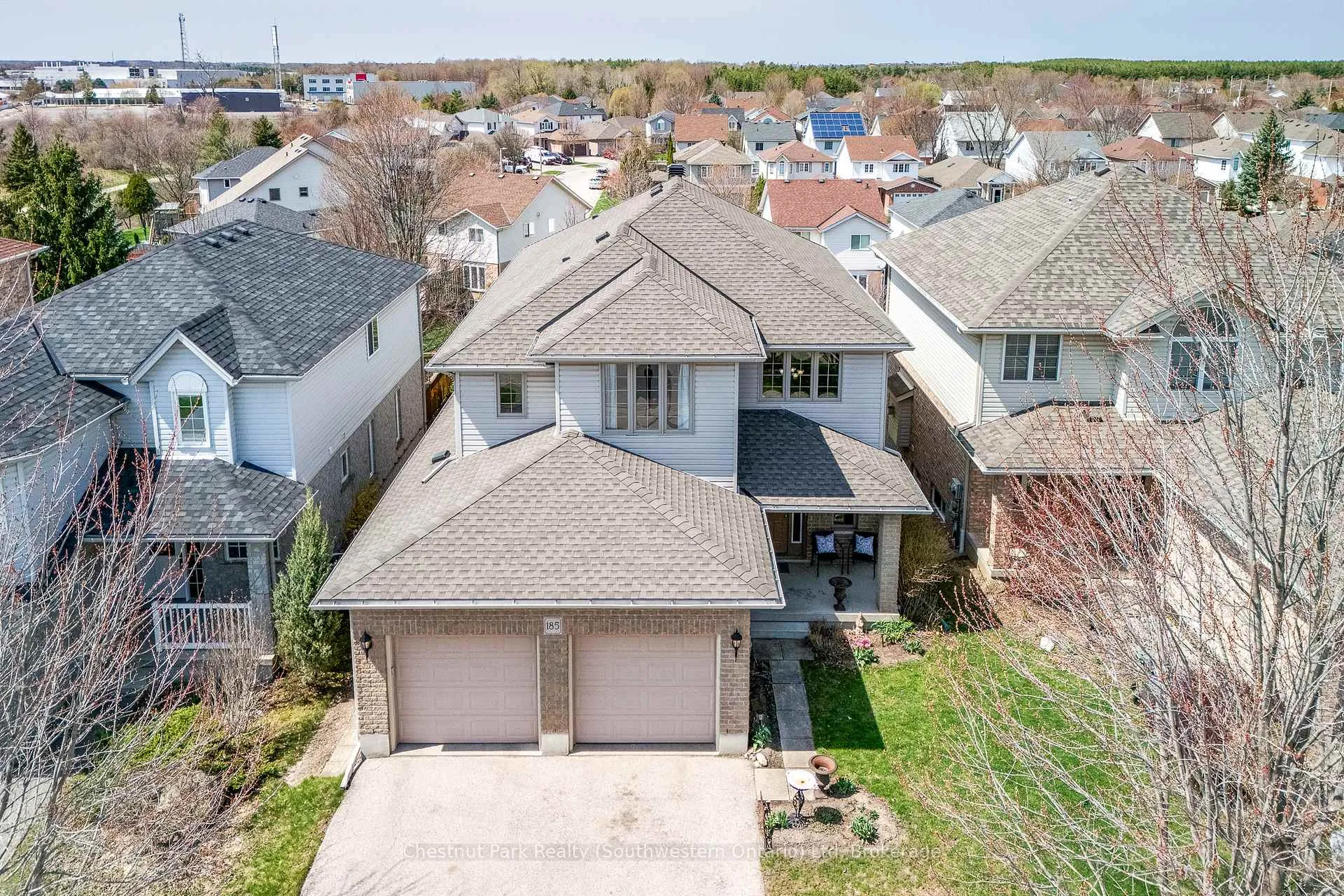 Photo 3 of 185 Clair Road W, Guelph, Clairfields/Hanlon Business Park — HOMEH