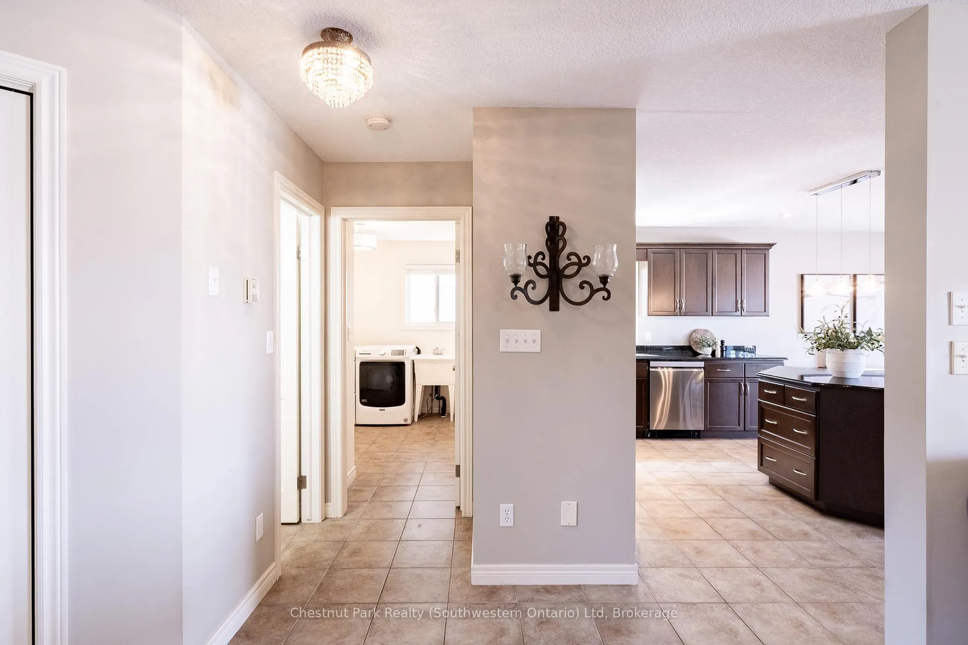 Photo 7 of 185 Clair Road W, Guelph, Clairfields/Hanlon Business Park — HOMEH