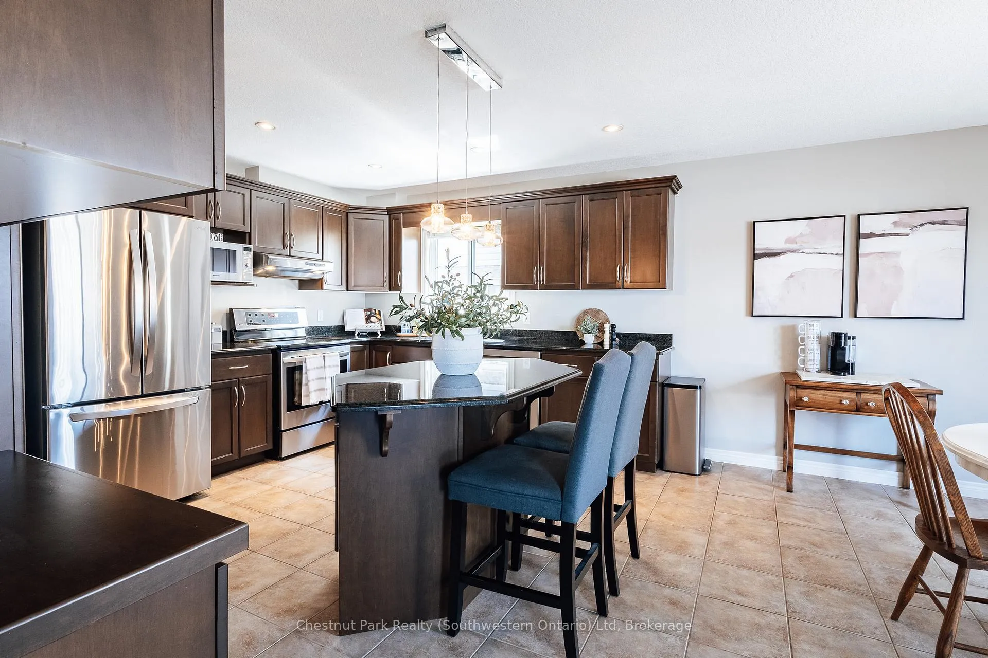 Photo 15 of 185 Clair Road W, Guelph, Clairfields/Hanlon Business Park — HOMEH