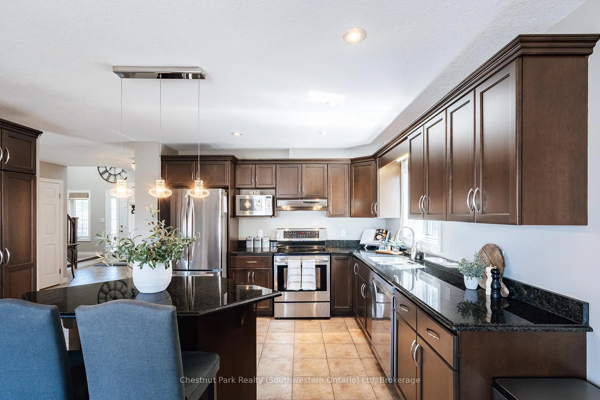 Photo 16 of 185 Clair Road W, Guelph, Clairfields/Hanlon Business Park — HOMEH