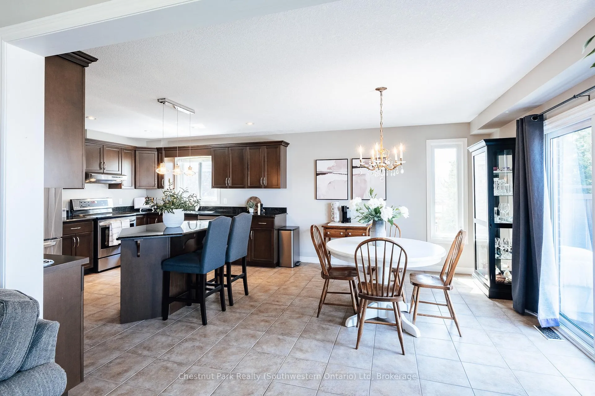 Photo 20 of 185 Clair Road W, Guelph, Clairfields/Hanlon Business Park — HOMEH
