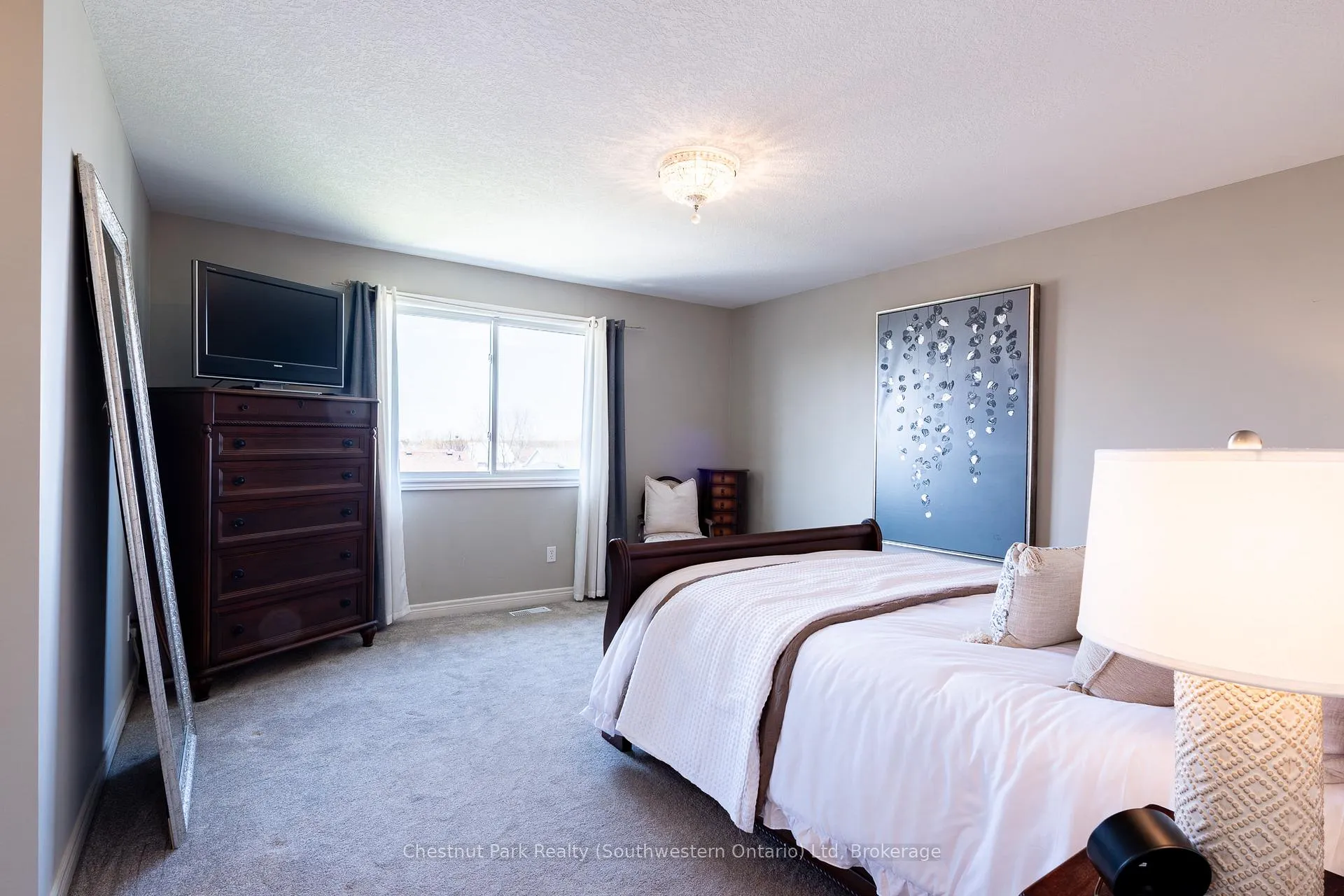 Photo 29 of 185 Clair Road W, Guelph, Clairfields/Hanlon Business Park — HOMEH