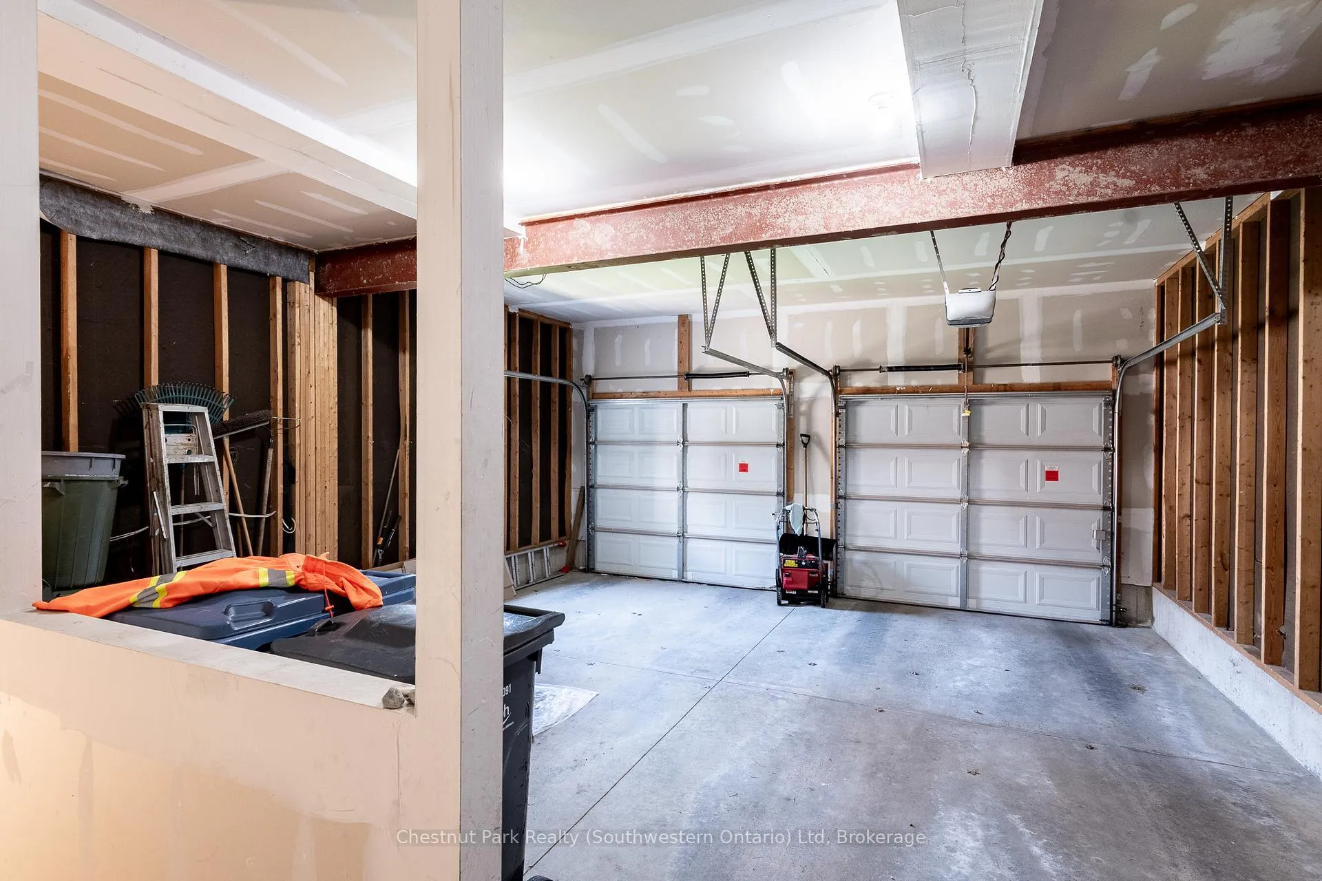 Photo 41 of 185 Clair Road W, Guelph, Clairfields/Hanlon Business Park — HOMEH