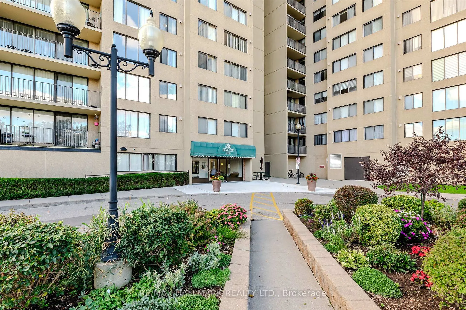 Photo 2 of Unit 614, 6500 Montevideo Road, Mississauga, Meadowvale — HOMEH