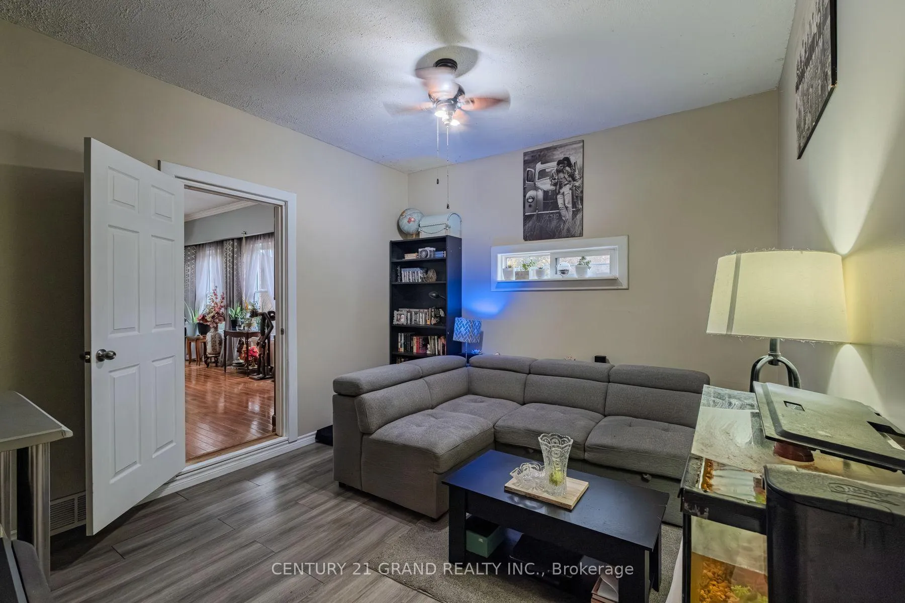 Photo 11 of 2104 Governors Road, Hamilton, Rural Ancaster — HOMEH