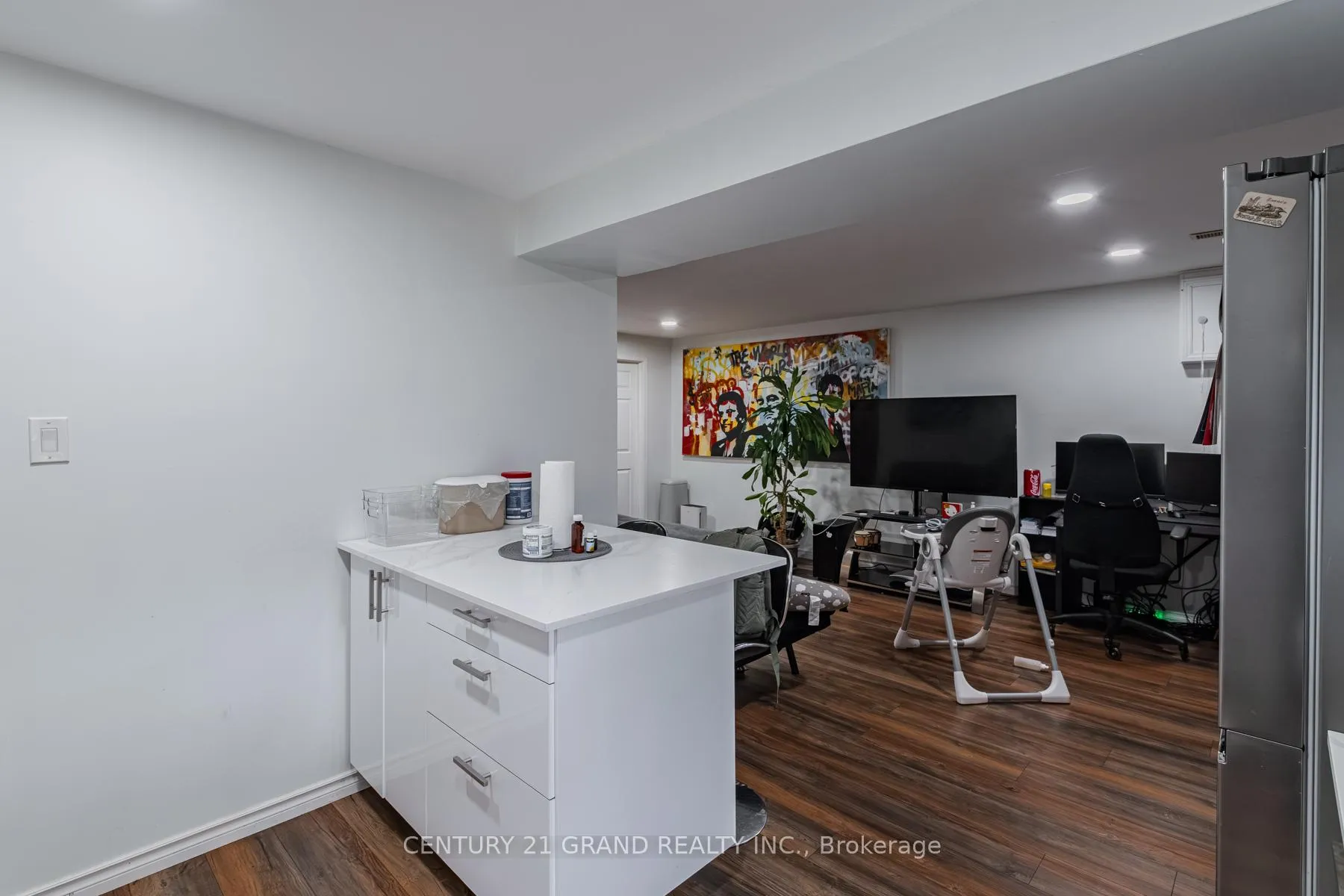 Photo 32 of 2104 Governors Road, Hamilton, Rural Ancaster — HOMEH