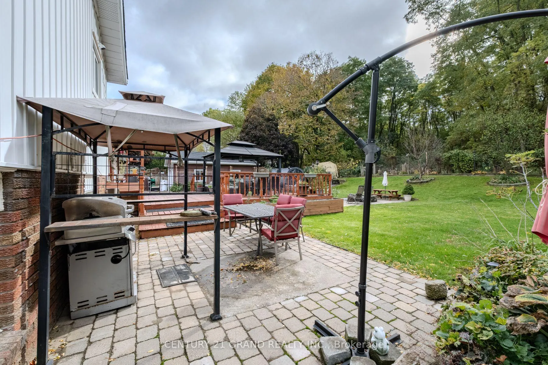 Photo 40 of 2104 Governors Road, Hamilton, Rural Ancaster — HOMEH