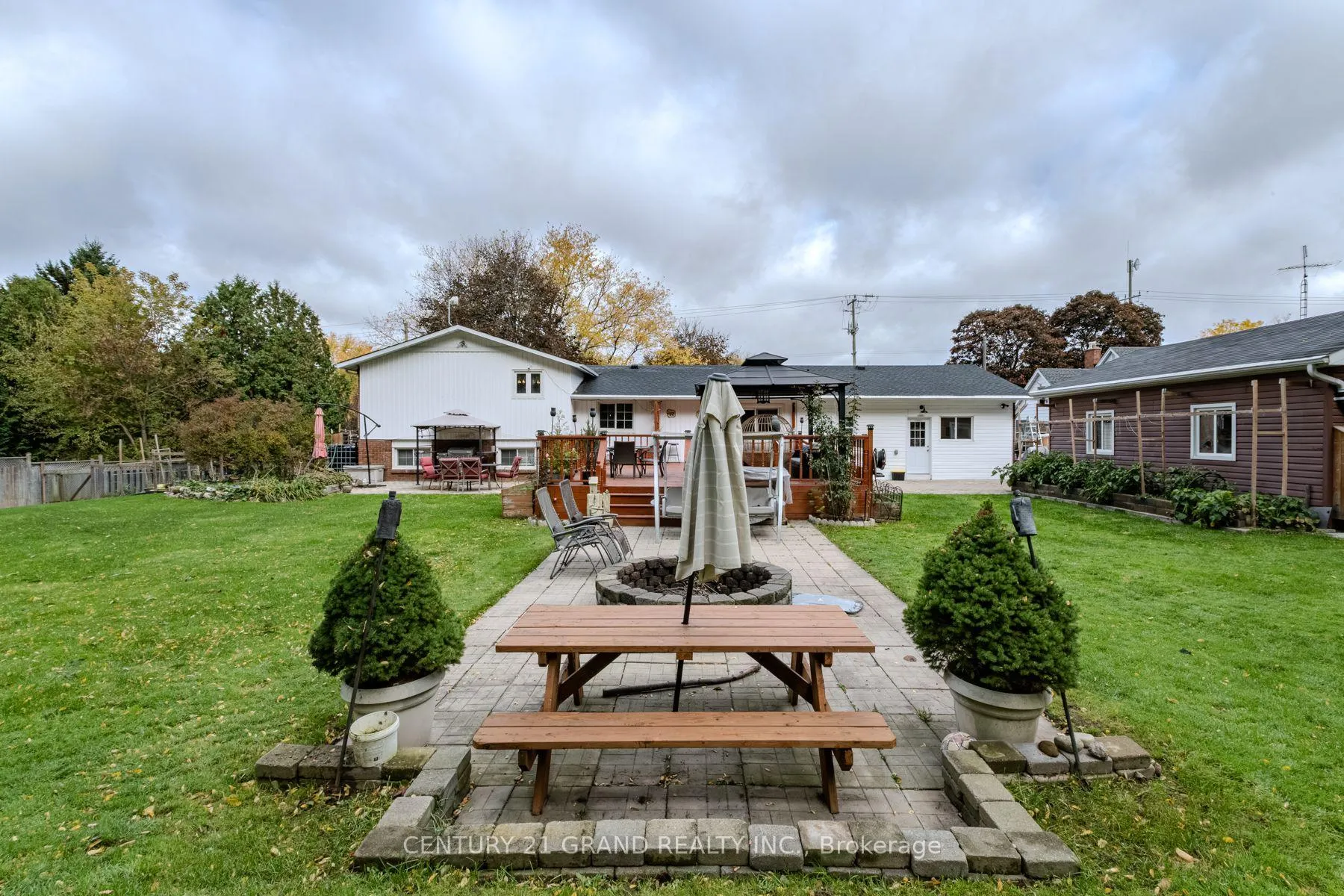 Photo 42 of 2104 Governors Road, Hamilton, Rural Ancaster — HOMEH