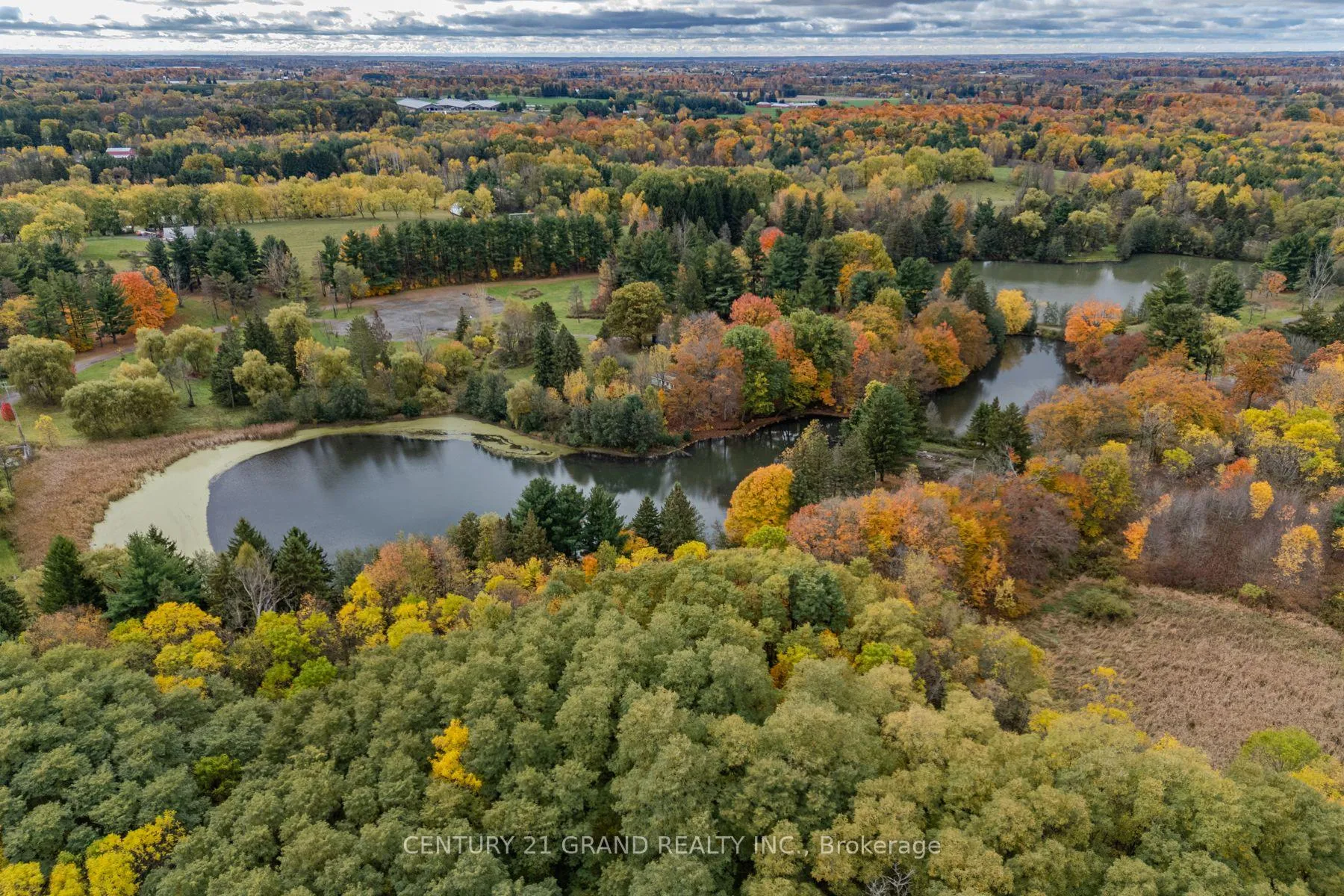 Photo 48 of 2104 Governors Road, Hamilton, Rural Ancaster — HOMEH