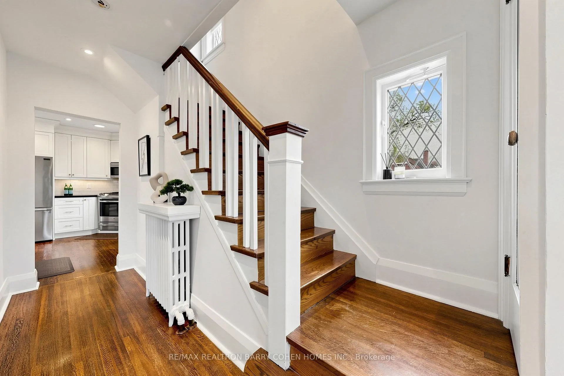 Photo 20 of 3 Donegall Drive, Toronto, Leaside — HOMEH