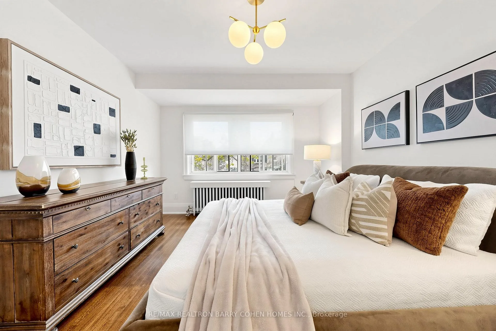 Photo 23 of 3 Donegall Drive, Toronto, Leaside — HOMEH
