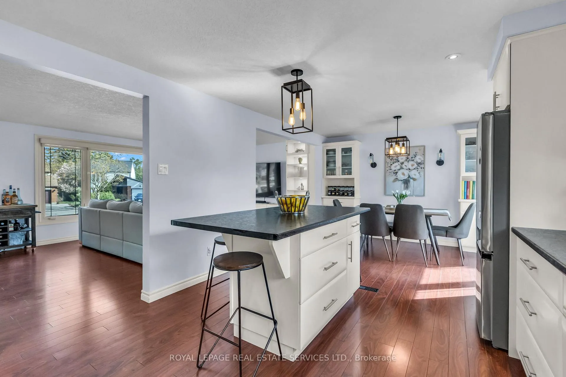 Photo 13 of 24 Shuh Avenue, Kitchener — HOMEH