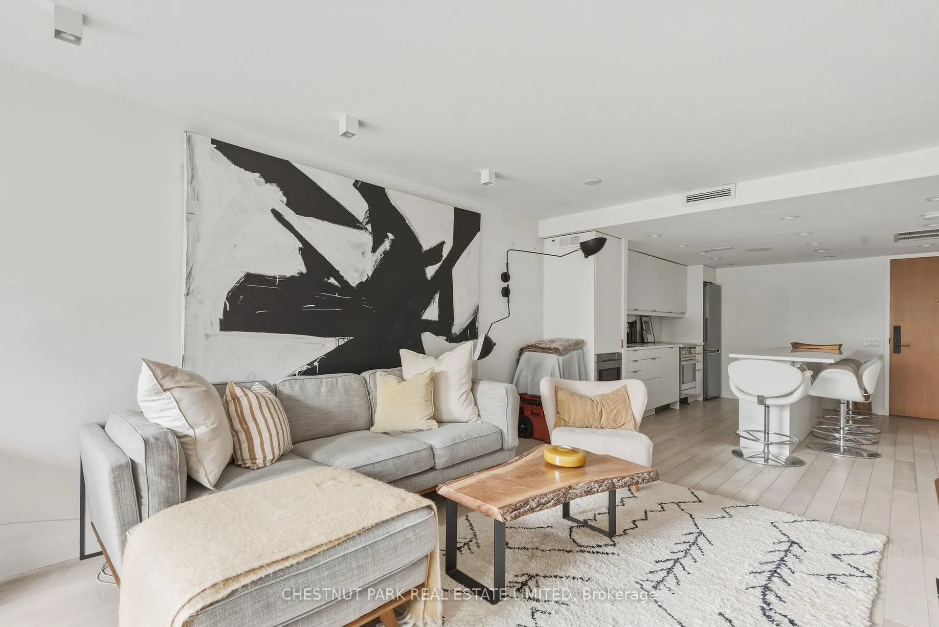 Photo 13 of Unit 201, 40 Oaklands Avenue, Toronto, Yonge-St. Clair — HOMEH
