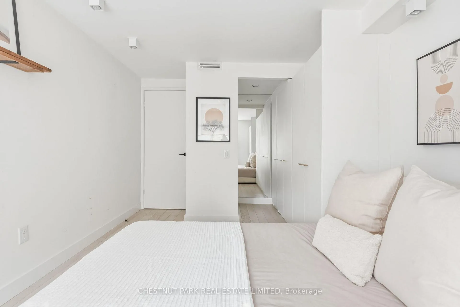Photo 21 of Unit 201, 40 Oaklands Avenue, Toronto, Yonge-St. Clair — HOMEH