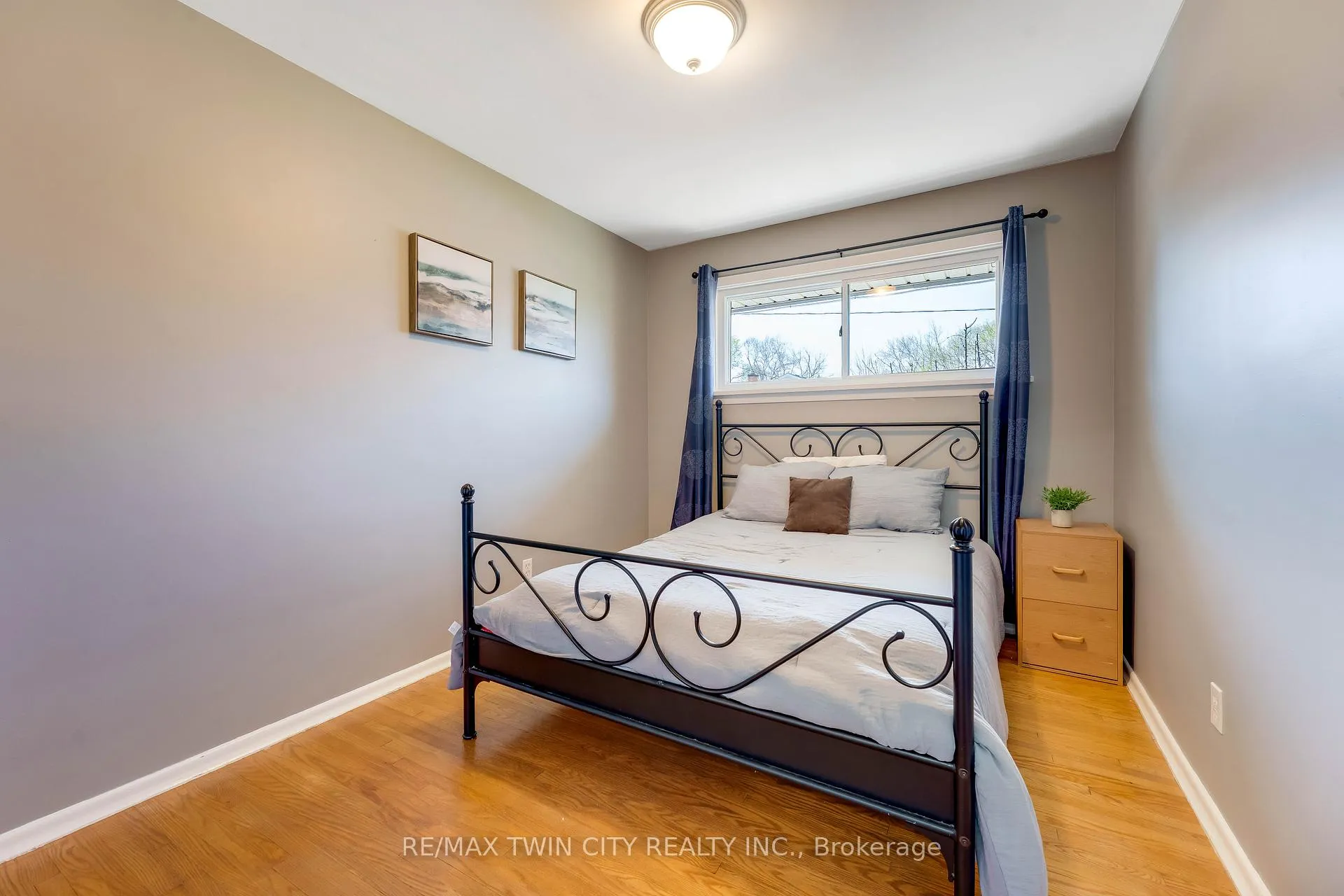 Photo 19 of 92 Braeside Avenue, Waterloo — HOMEH
