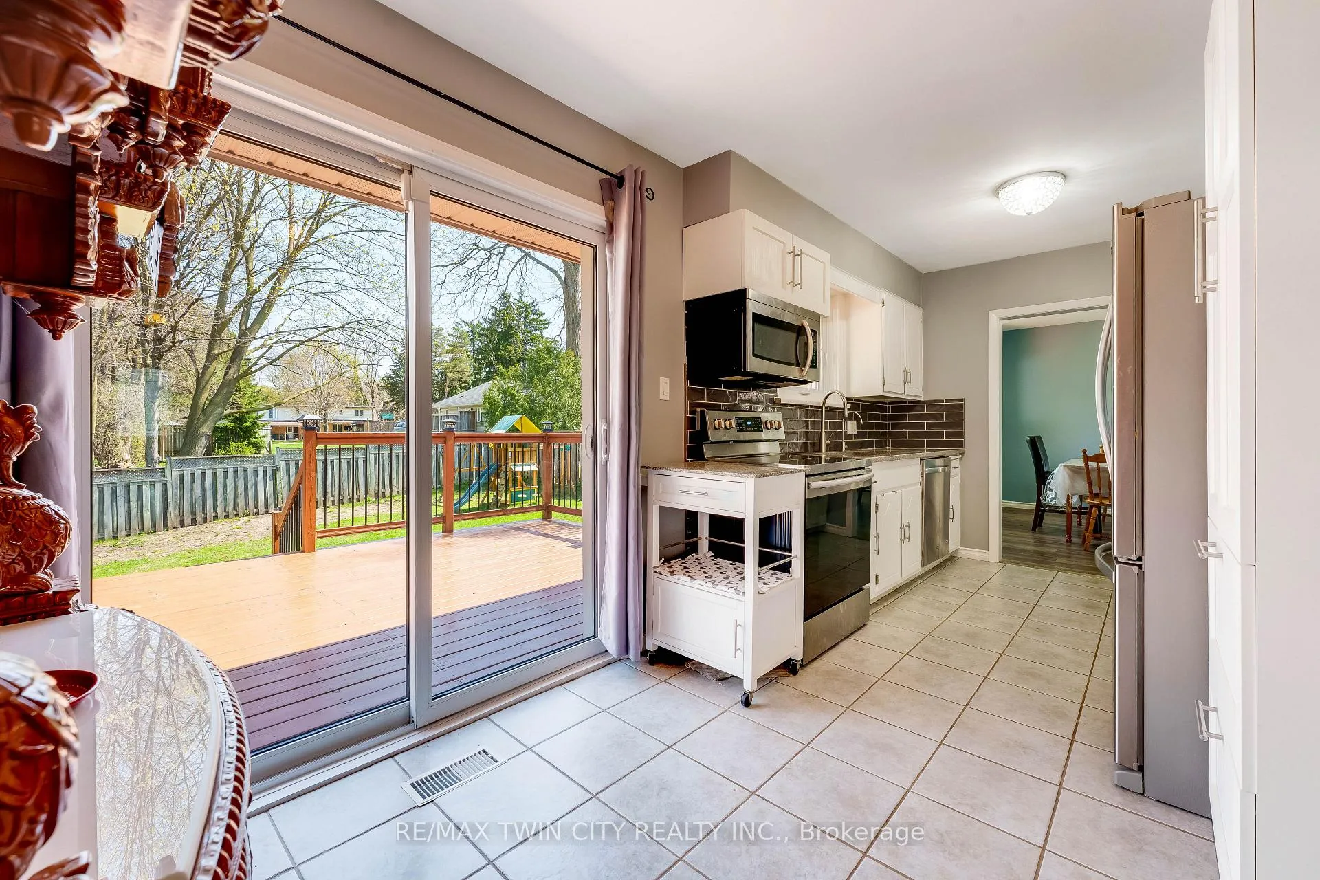 Photo 26 of 92 Braeside Avenue, Waterloo — HOMEH