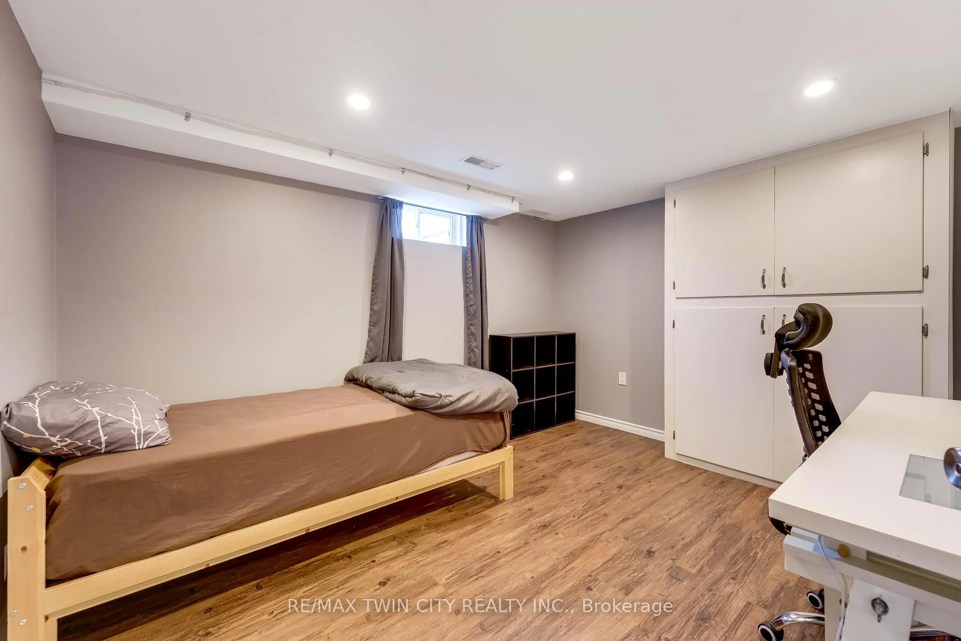 Photo 31 of 92 Braeside Avenue, Waterloo — HOMEH