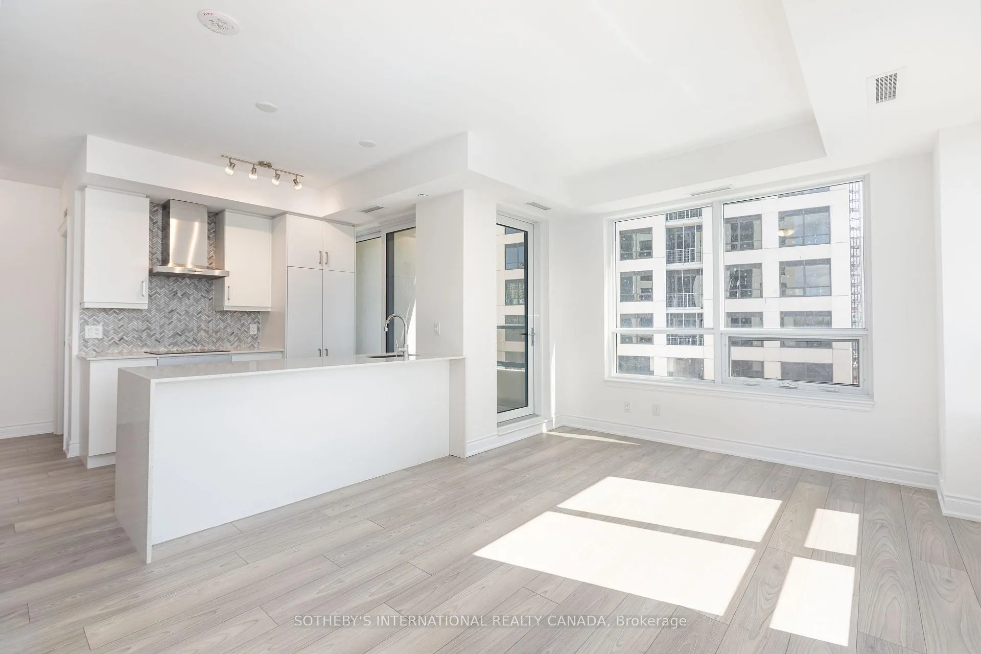 Photo 1 of Unit 604, 36 Elm Drive W, Mississauga, Fairview — HOMEH