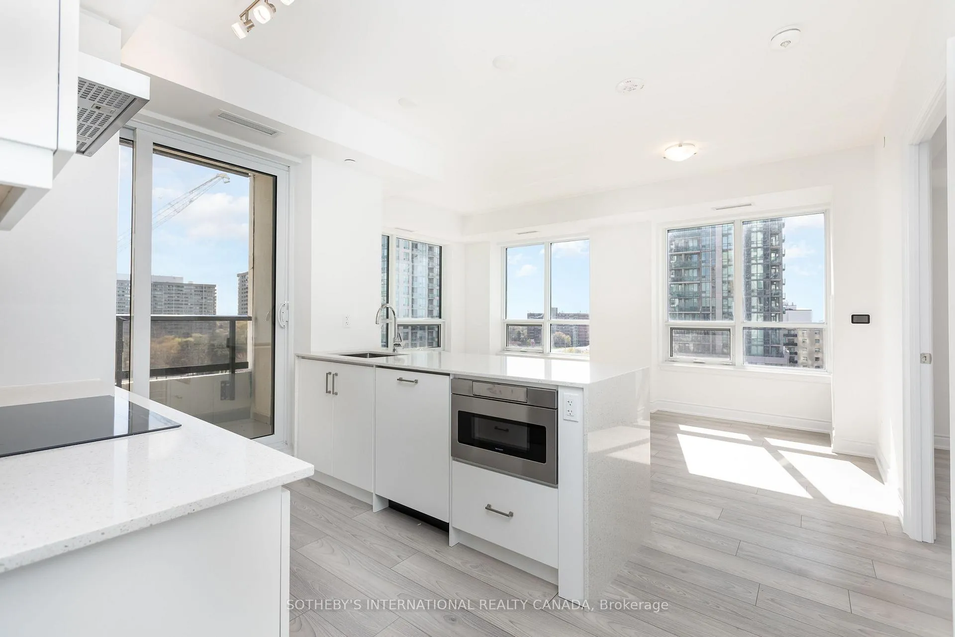 Photo 2 of Unit 604, 36 Elm Drive W, Mississauga, Fairview — HOMEH