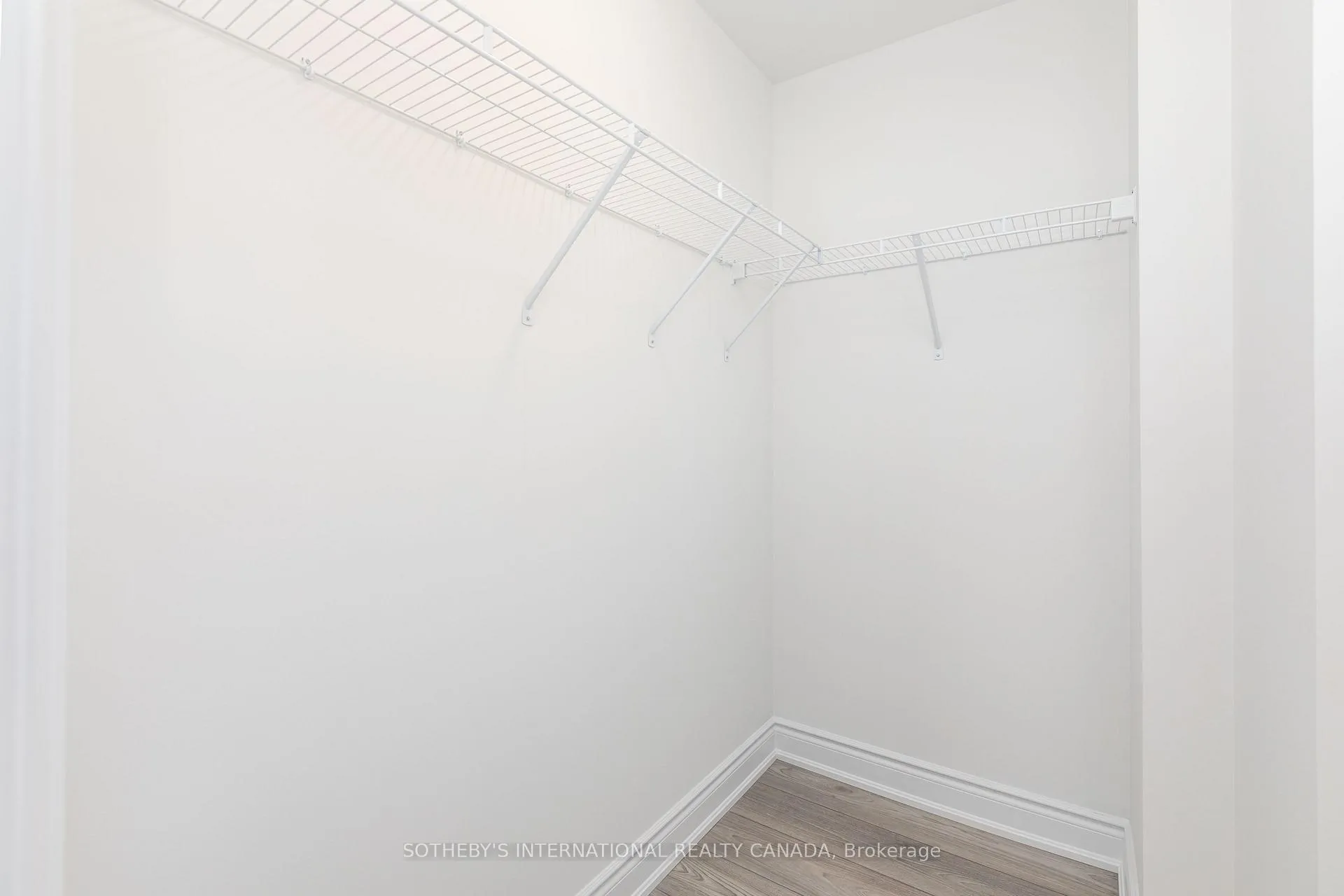 Photo 12 of Unit 604, 36 Elm Drive W, Mississauga, Fairview — HOMEH