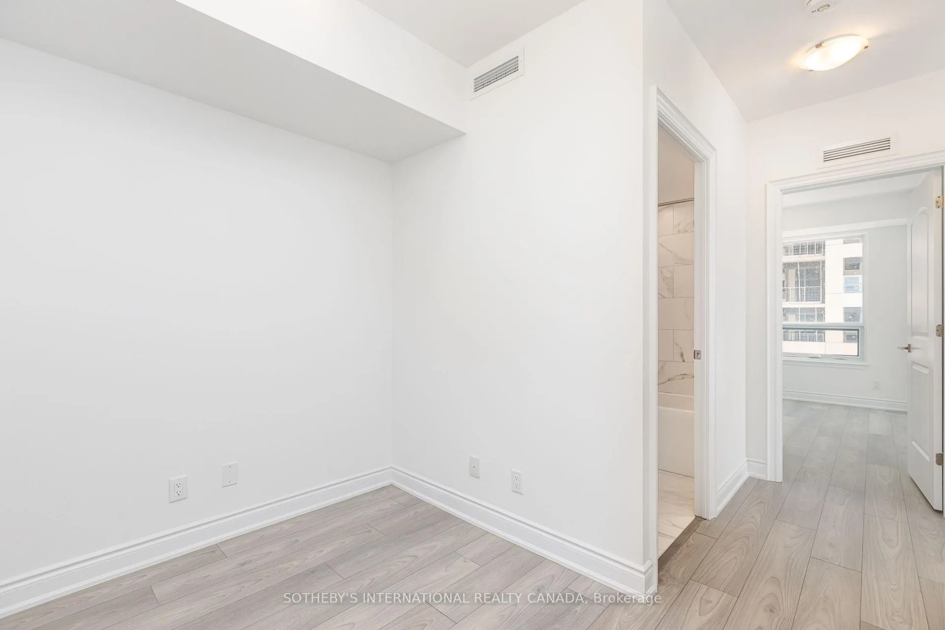 Photo 14 of Unit 604, 36 Elm Drive W, Mississauga, Fairview — HOMEH