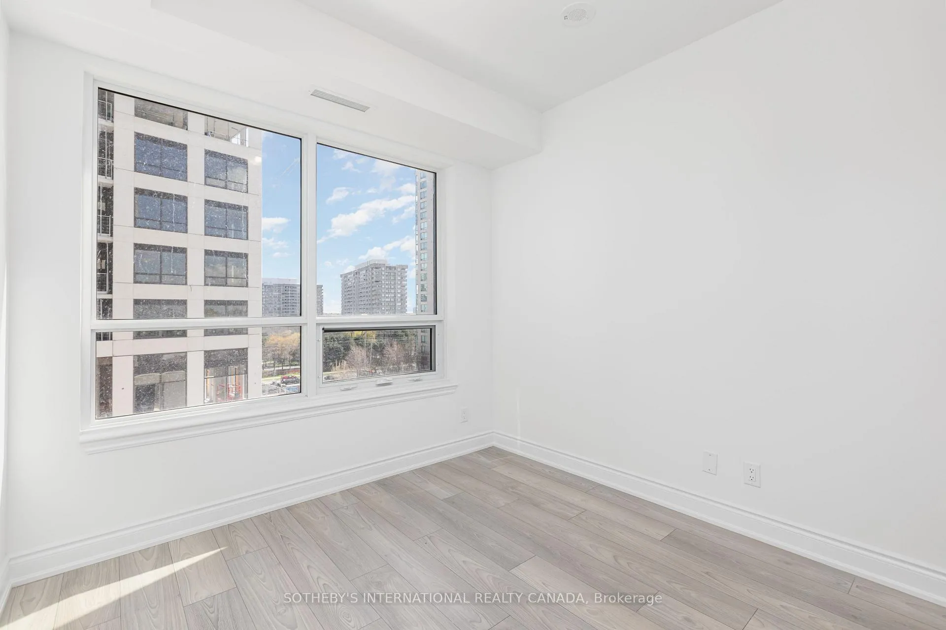 Photo 19 of Unit 604, 36 Elm Drive W, Mississauga, Fairview — HOMEH