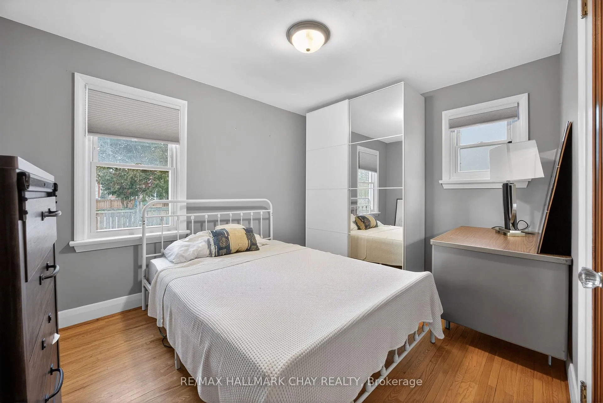 Photo 12 of 68 Drury Lane, Barrie, Wellington — HOMEH