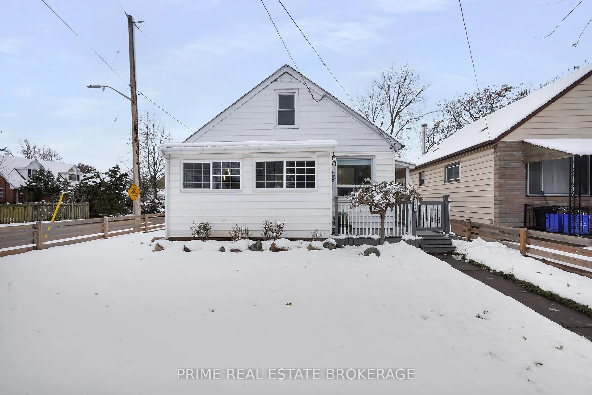 Photo 1 of 361 Spruce Street, London, East H — HOMEH